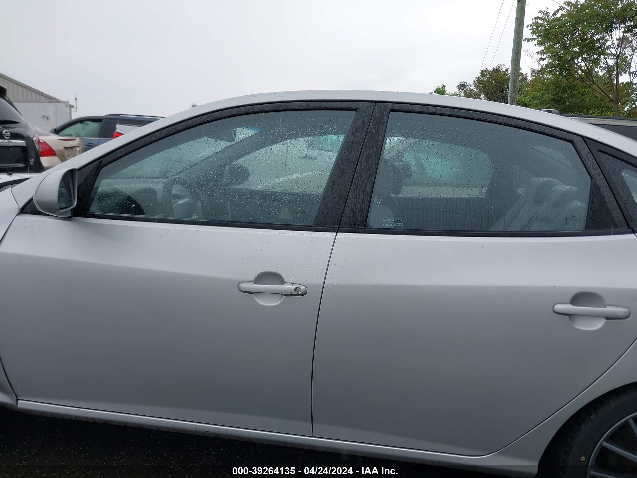 Photo 13 VIN: KMHDU46D37U181679 - HYUNDAI ELANTRA 