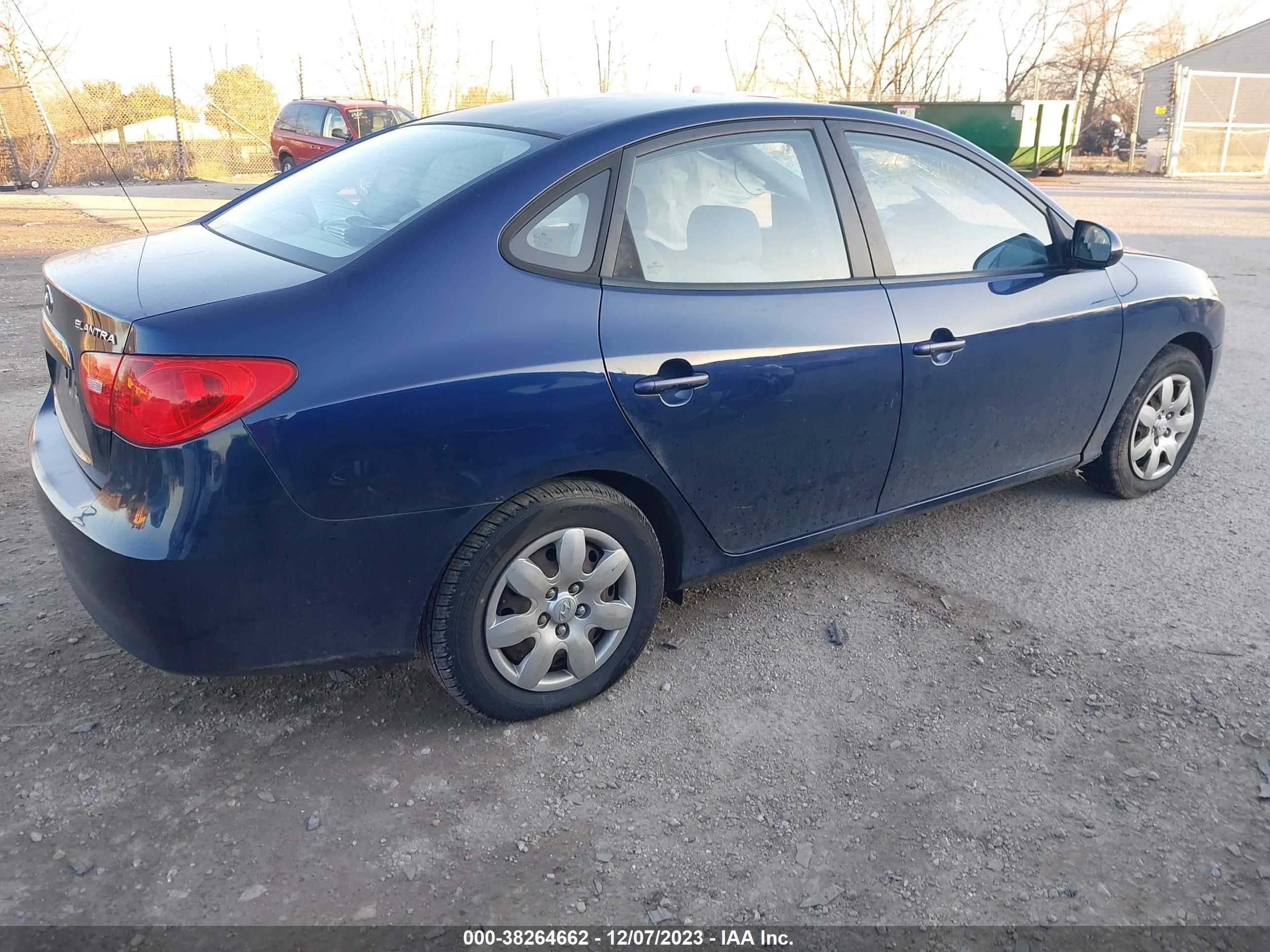 Photo 3 VIN: KMHDU46D47U099654 - HYUNDAI ELANTRA 