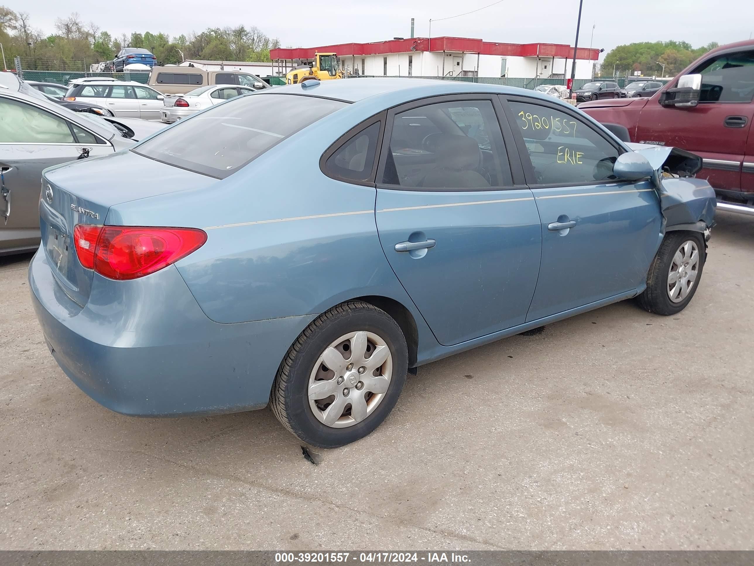 Photo 3 VIN: KMHDU46D47U210249 - HYUNDAI ELANTRA 