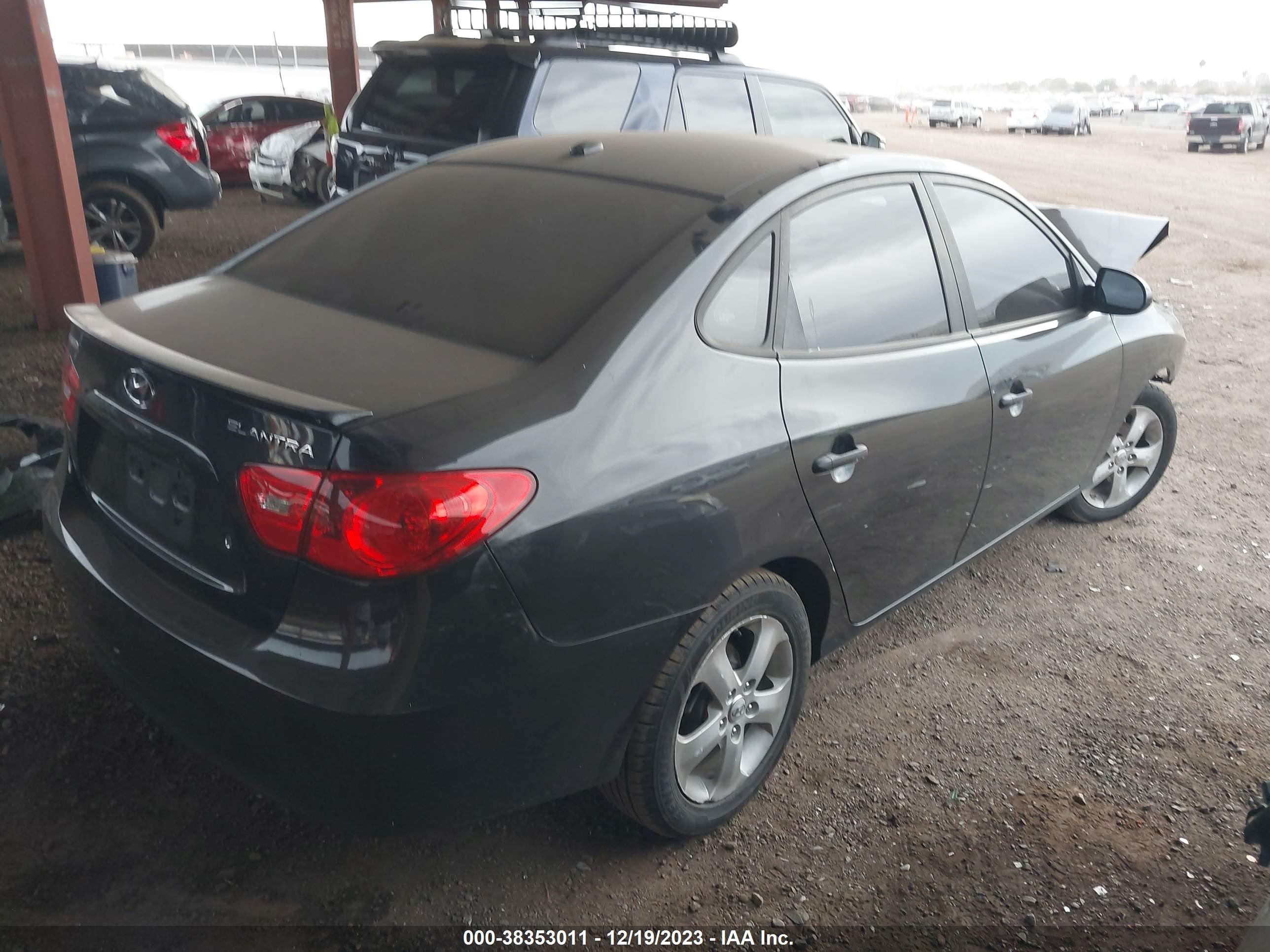 Photo 3 VIN: KMHDU46D48U526686 - HYUNDAI ELANTRA 