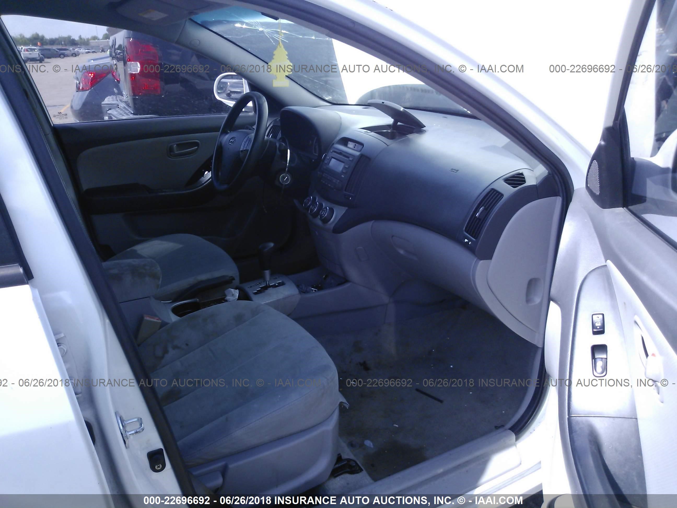 Photo 4 VIN: KMHDU46D57U235693 - HYUNDAI ELANTRA 