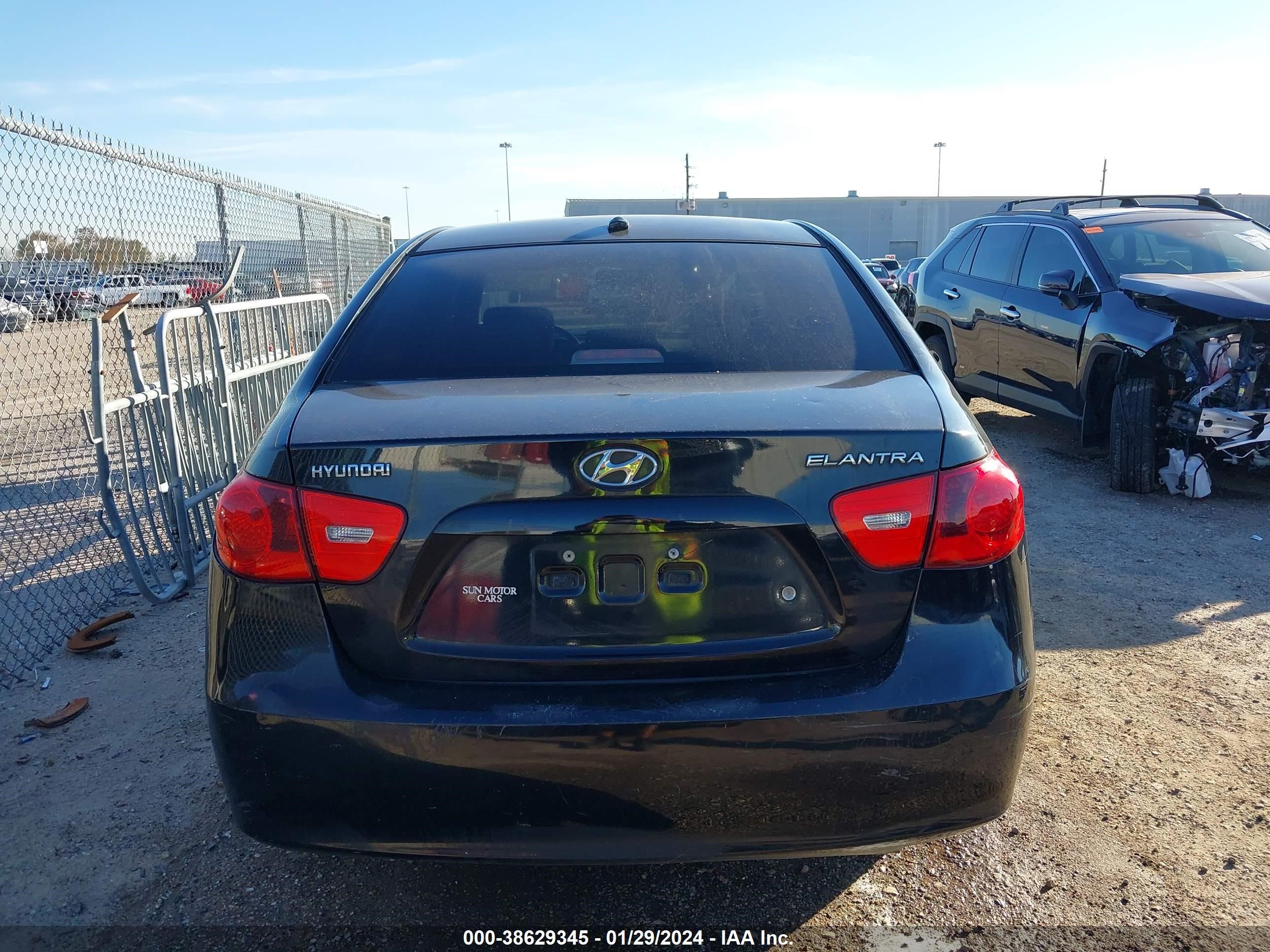 Photo 16 VIN: KMHDU46D58U332622 - HYUNDAI ELANTRA 