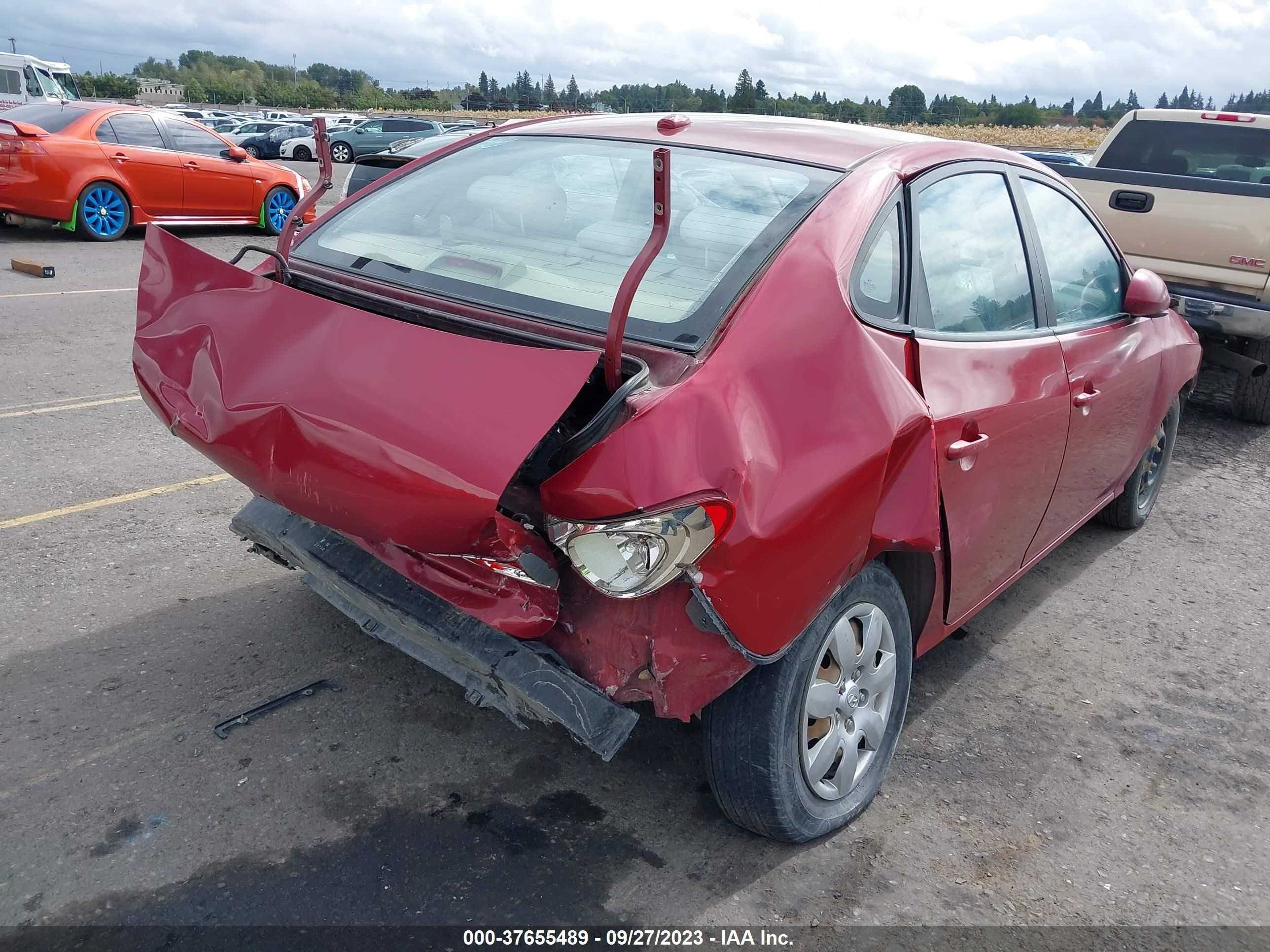 Photo 3 VIN: KMHDU46D58U340557 - HYUNDAI ELANTRA 