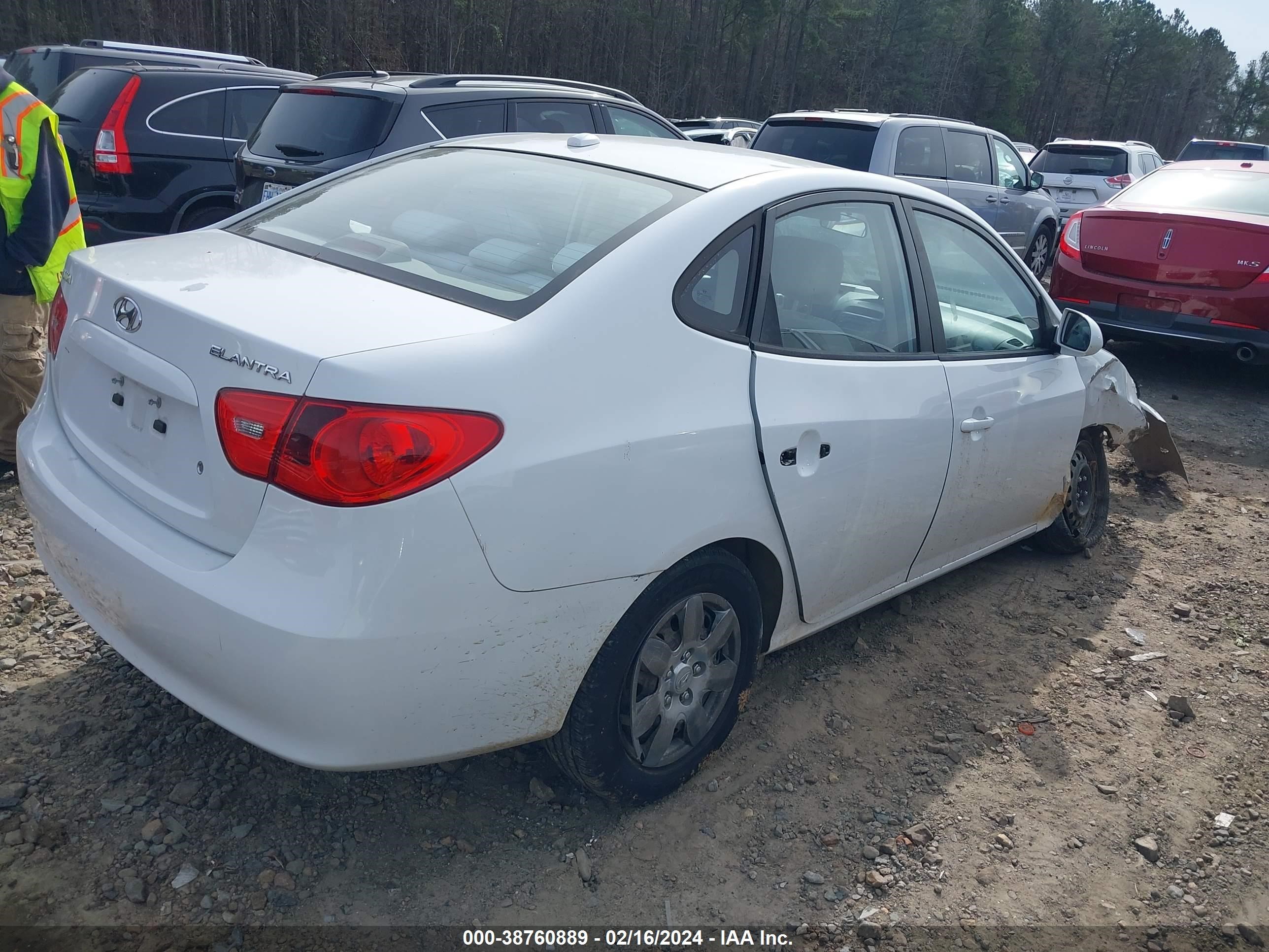 Photo 3 VIN: KMHDU46D58U417279 - HYUNDAI ELANTRA 