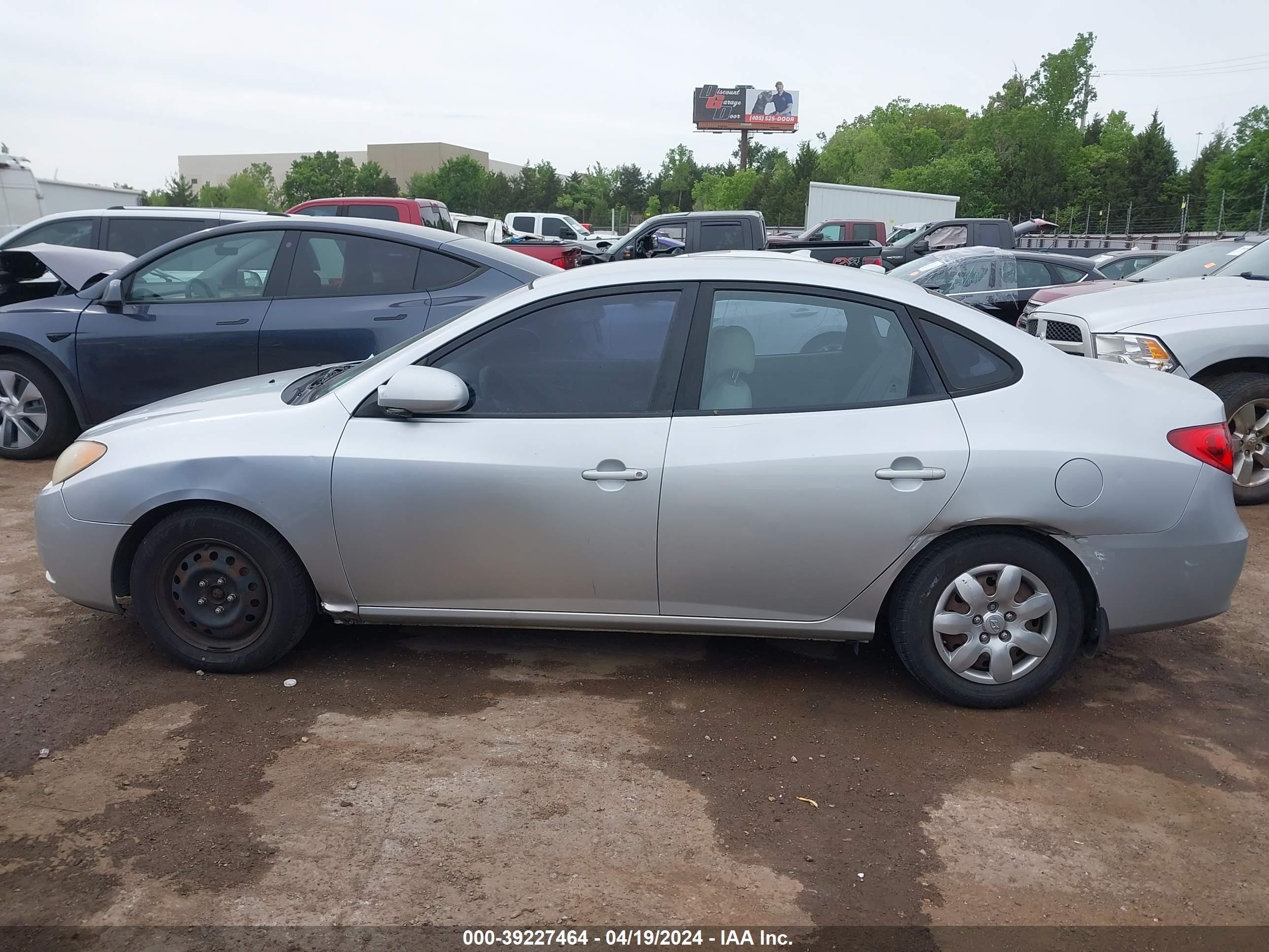 Photo 13 VIN: KMHDU46D59U629360 - HYUNDAI ELANTRA 