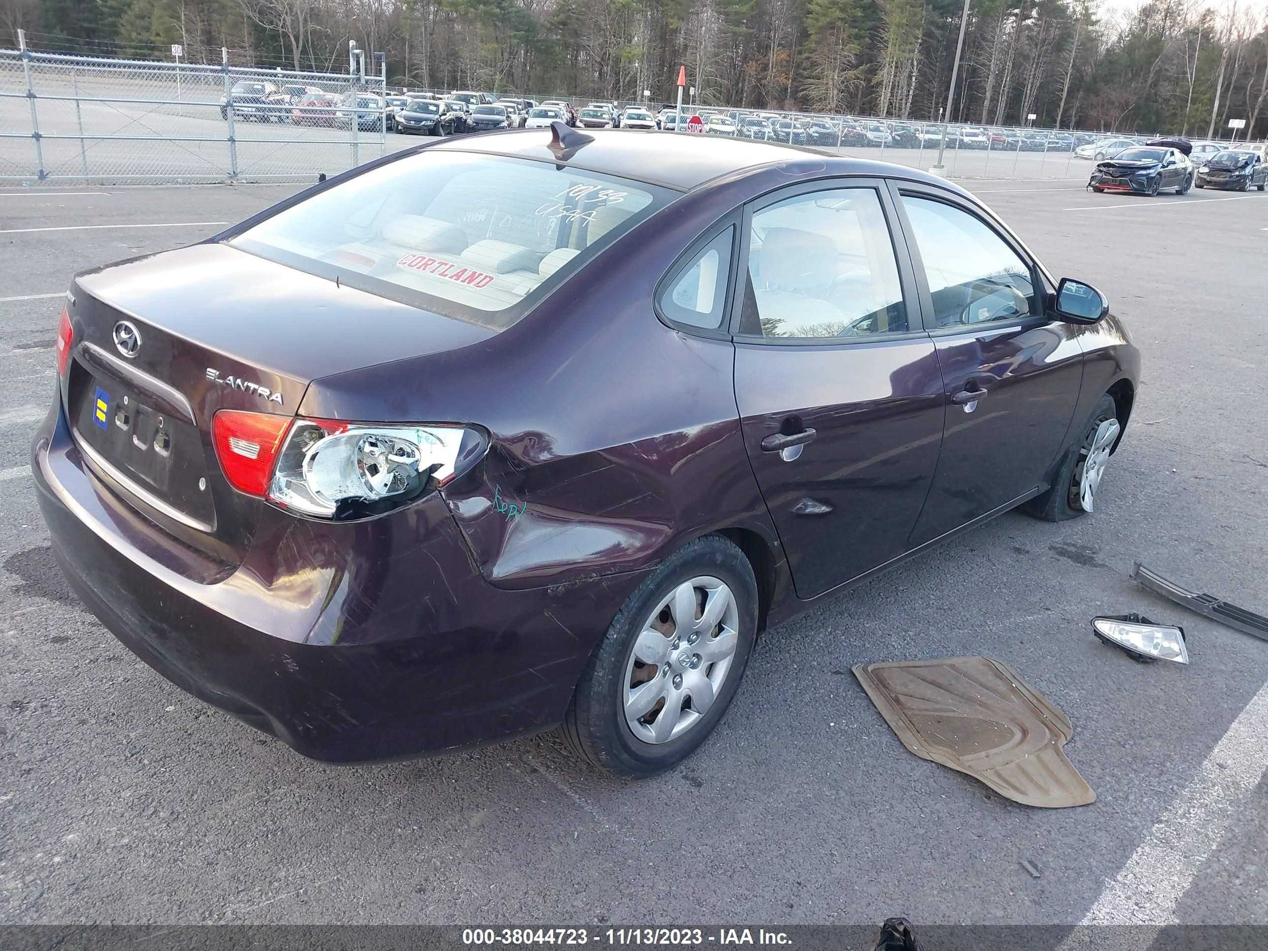 Photo 3 VIN: KMHDU46D59U684388 - HYUNDAI ELANTRA 