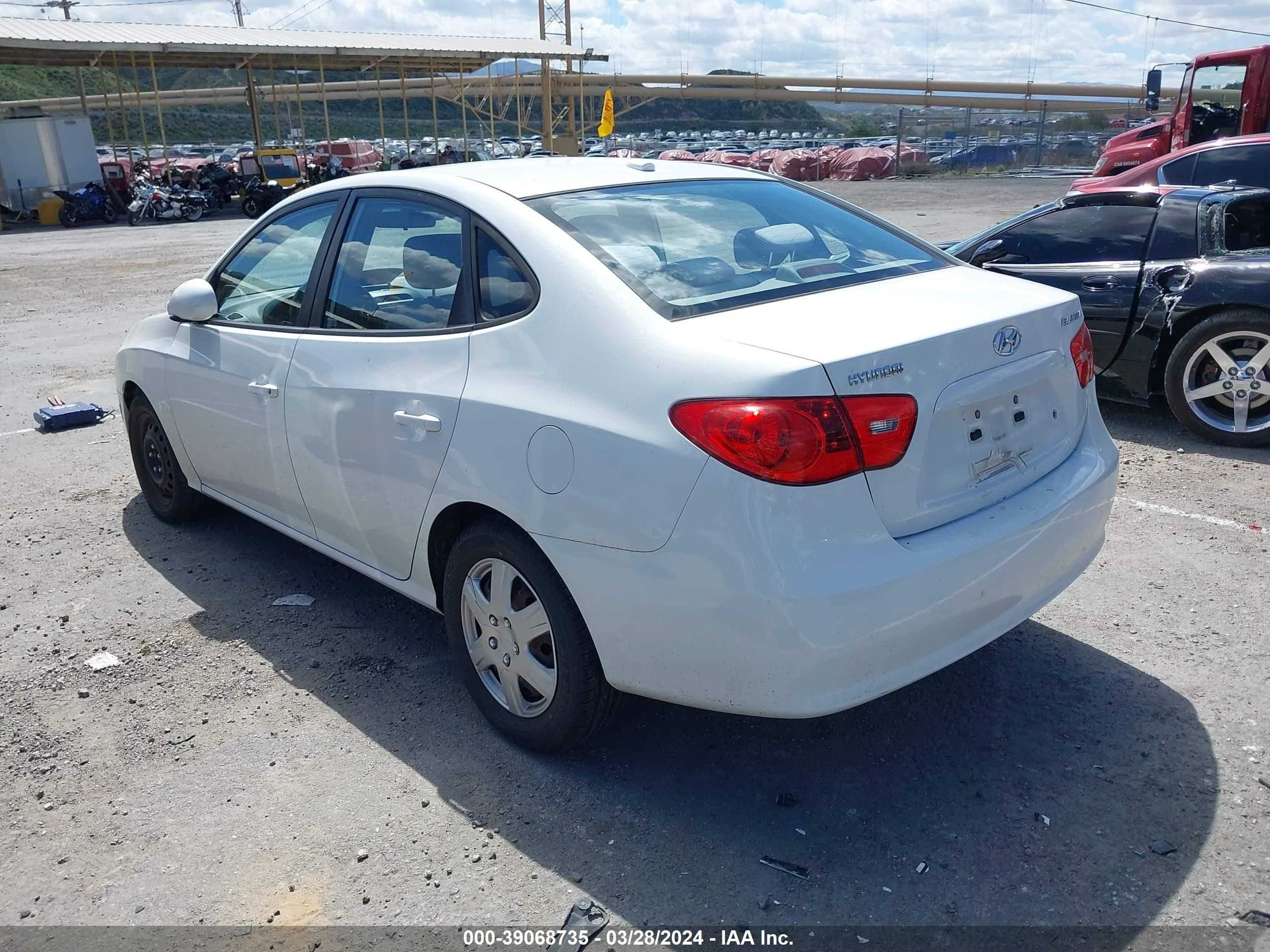 Photo 2 VIN: KMHDU46D67U162348 - HYUNDAI ELANTRA 