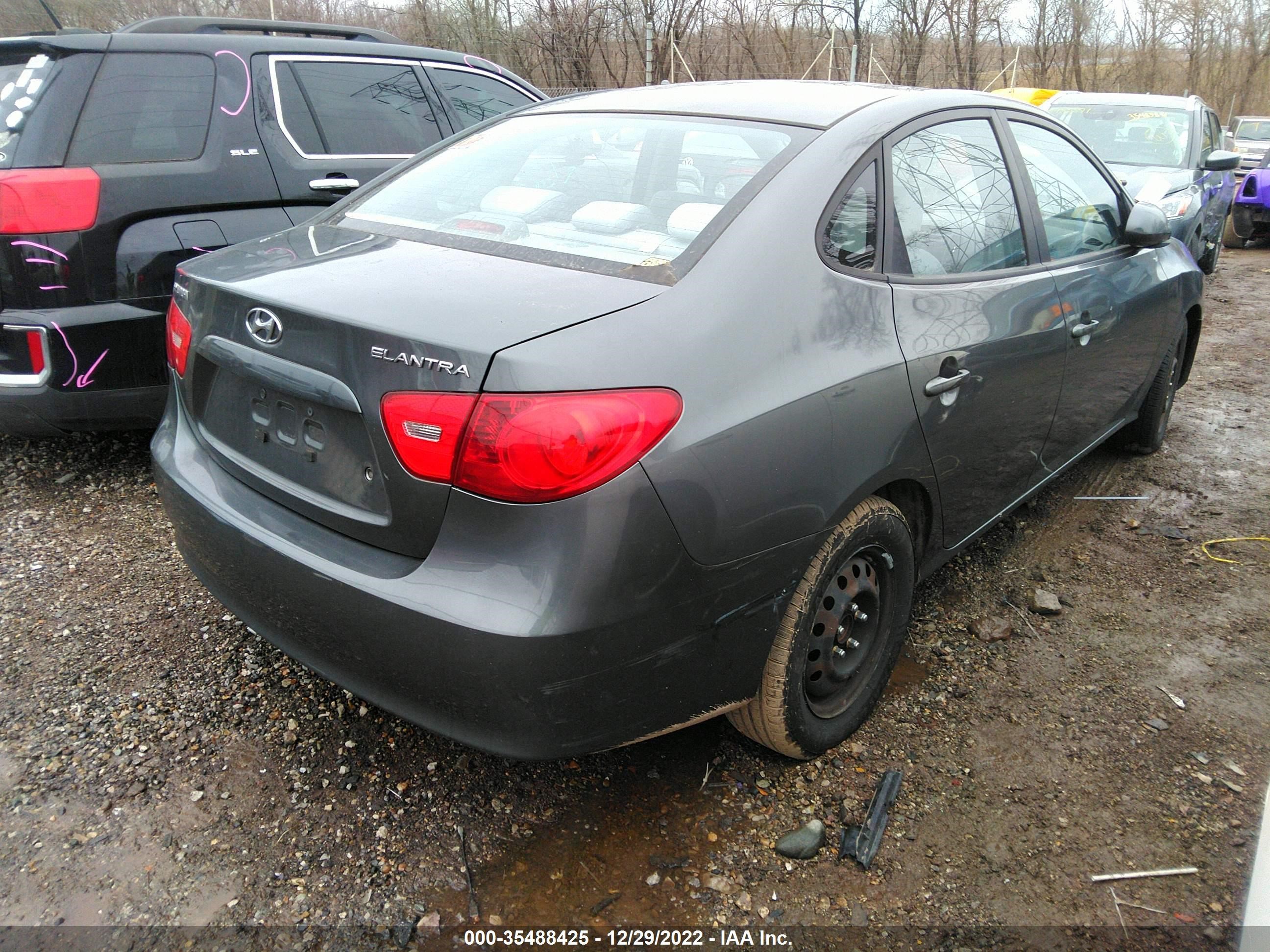 Photo 3 VIN: KMHDU46D68U307258 - HYUNDAI ELANTRA 