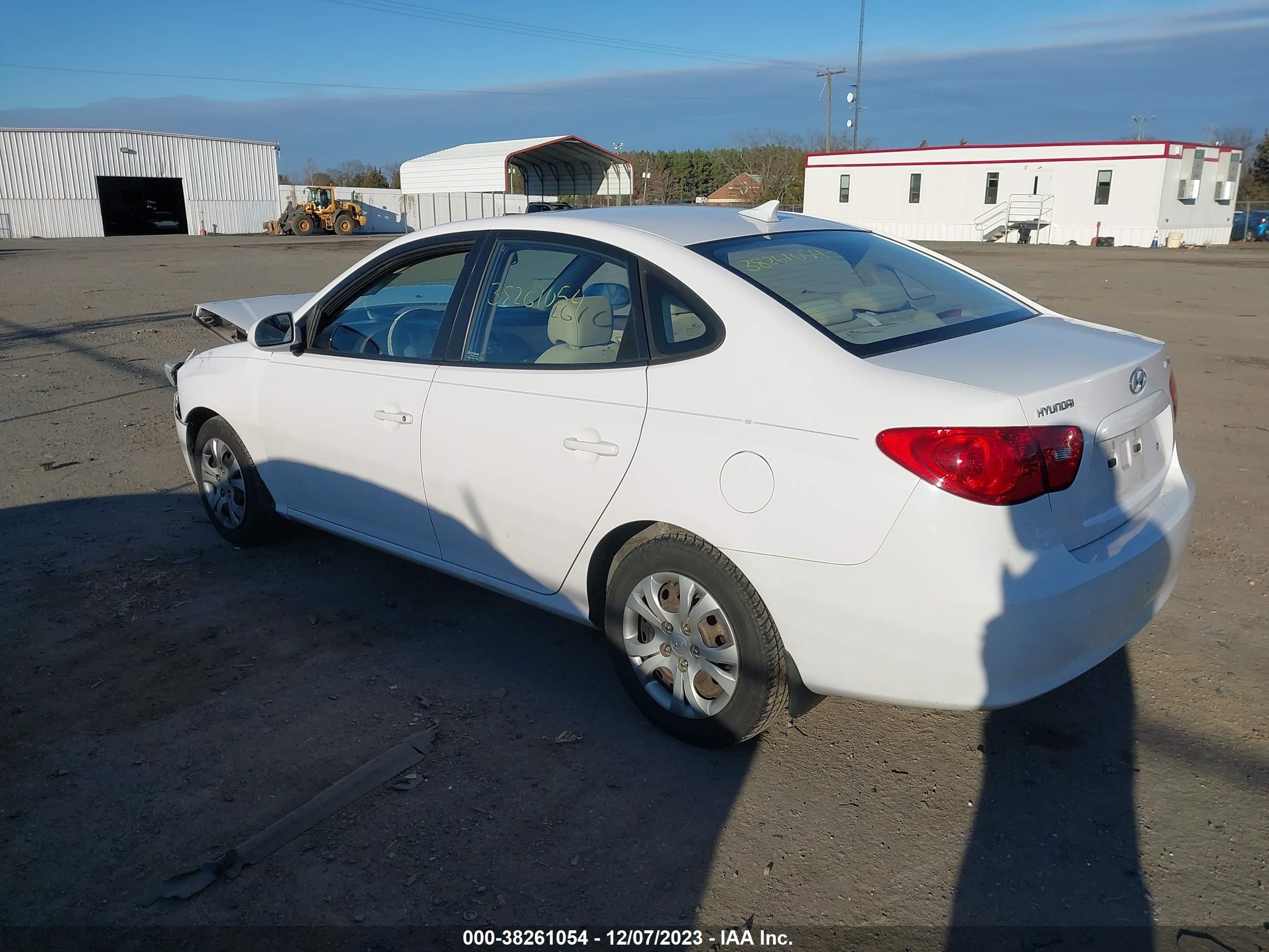 Photo 2 VIN: KMHDU46D69U819409 - HYUNDAI ELANTRA 