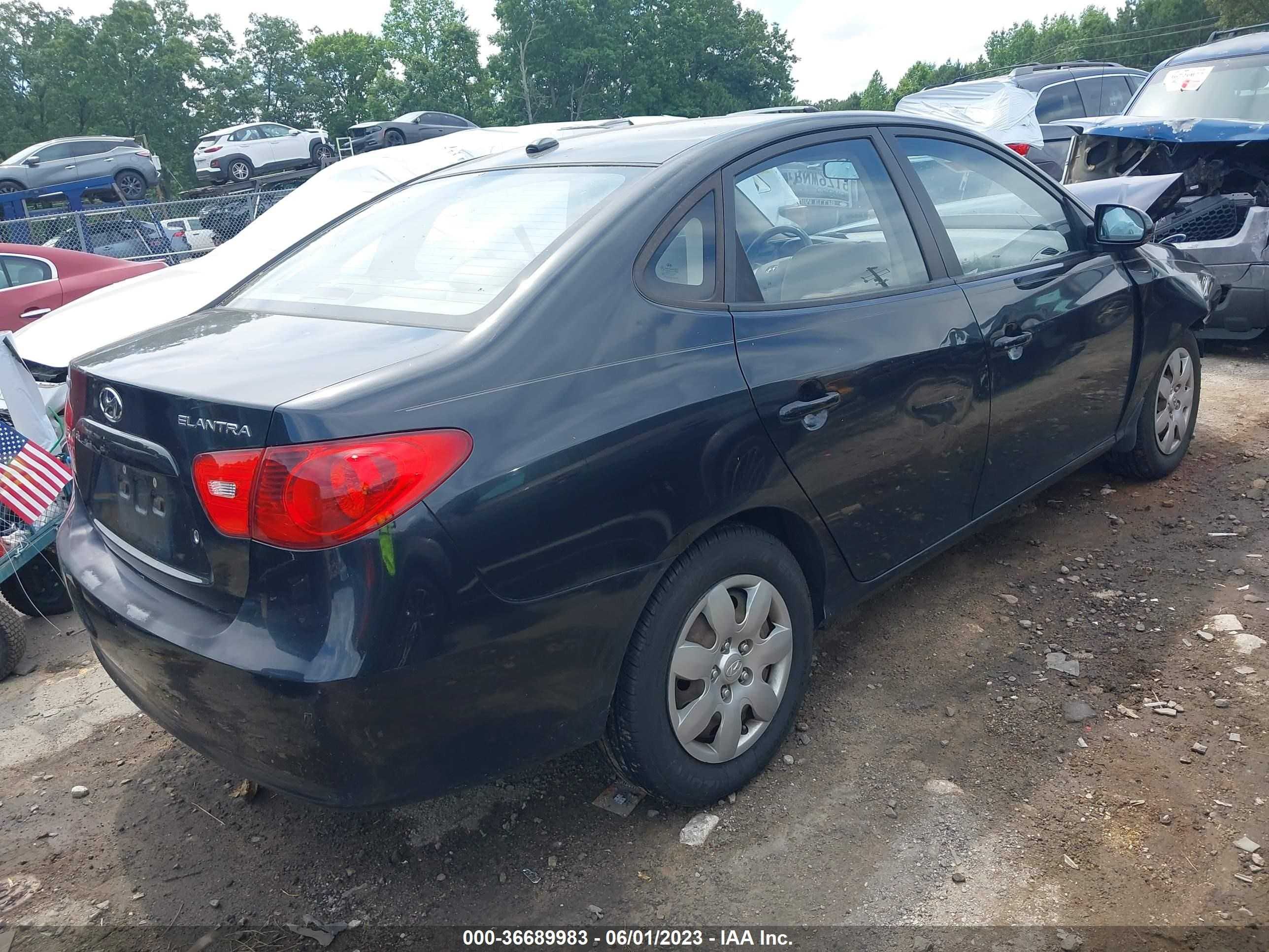 Photo 3 VIN: KMHDU46D79U616982 - HYUNDAI ELANTRA 