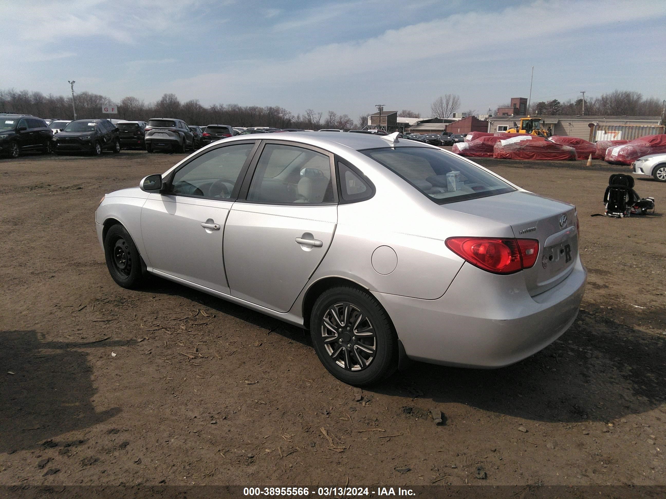 Photo 2 VIN: KMHDU46D79U805597 - HYUNDAI ELANTRA 