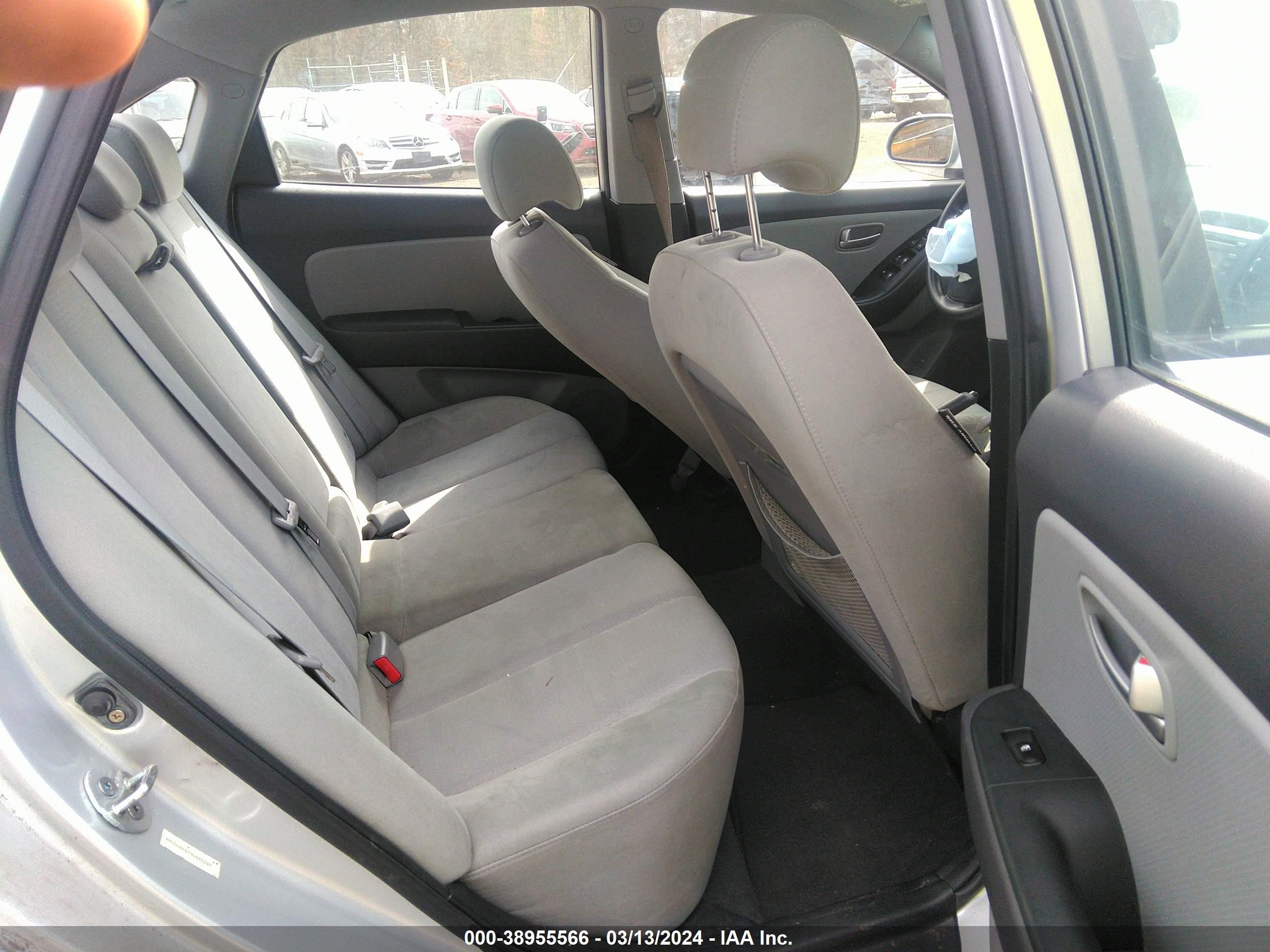 Photo 7 VIN: KMHDU46D79U805597 - HYUNDAI ELANTRA 