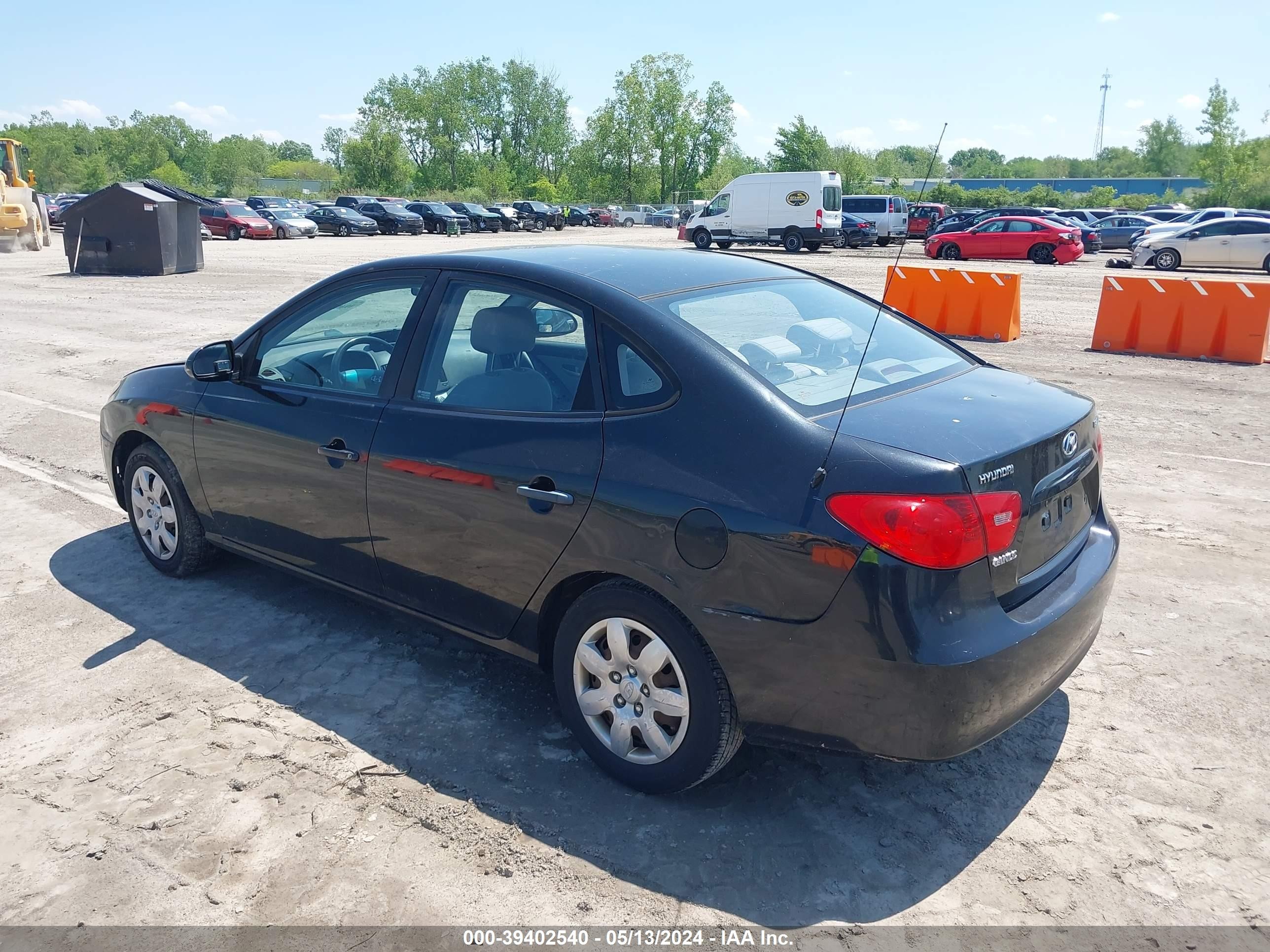 Photo 2 VIN: KMHDU46D87U043684 - HYUNDAI ELANTRA 