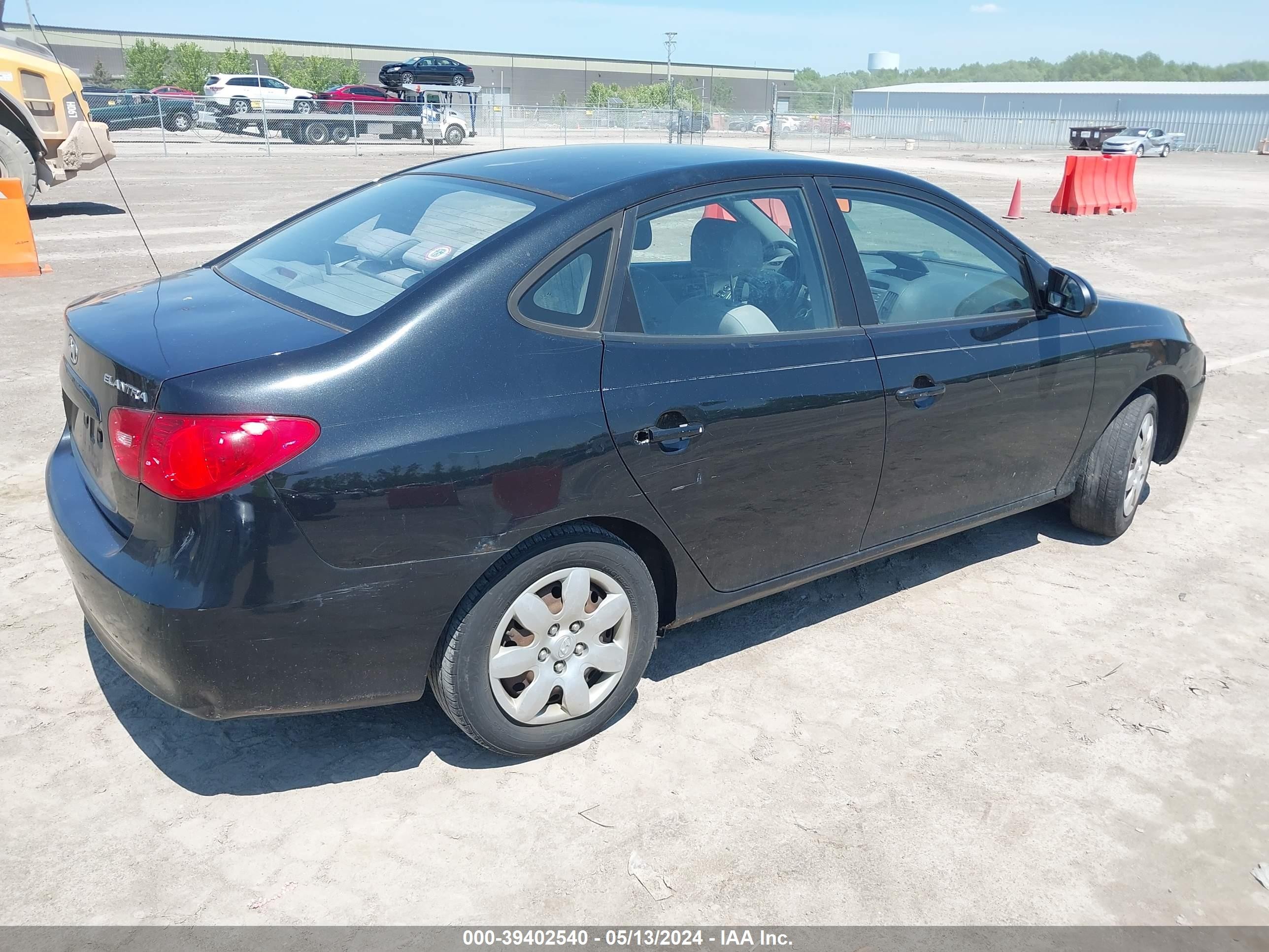 Photo 3 VIN: KMHDU46D87U043684 - HYUNDAI ELANTRA 