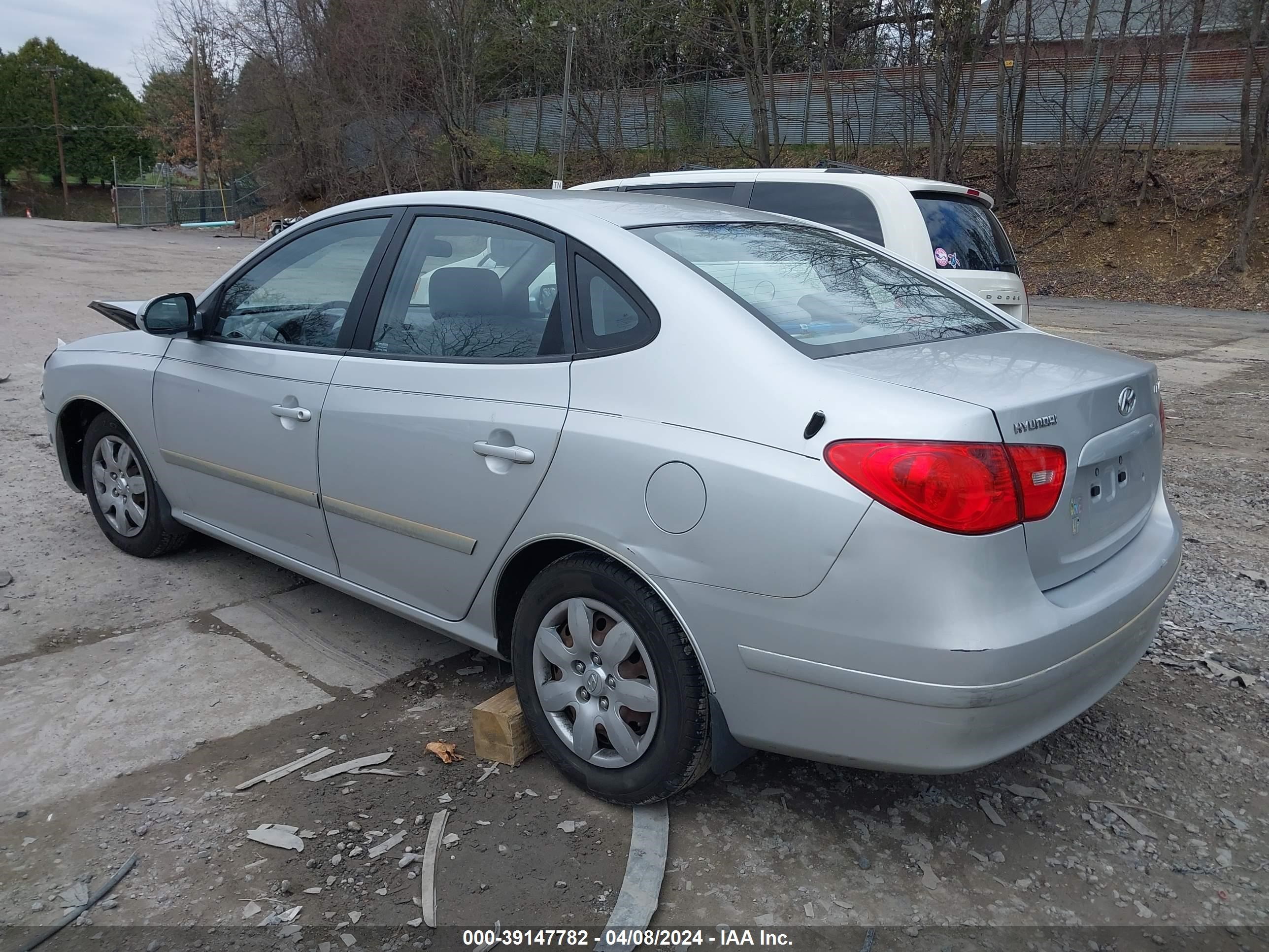 Photo 2 VIN: KMHDU46D87U085837 - HYUNDAI ELANTRA 