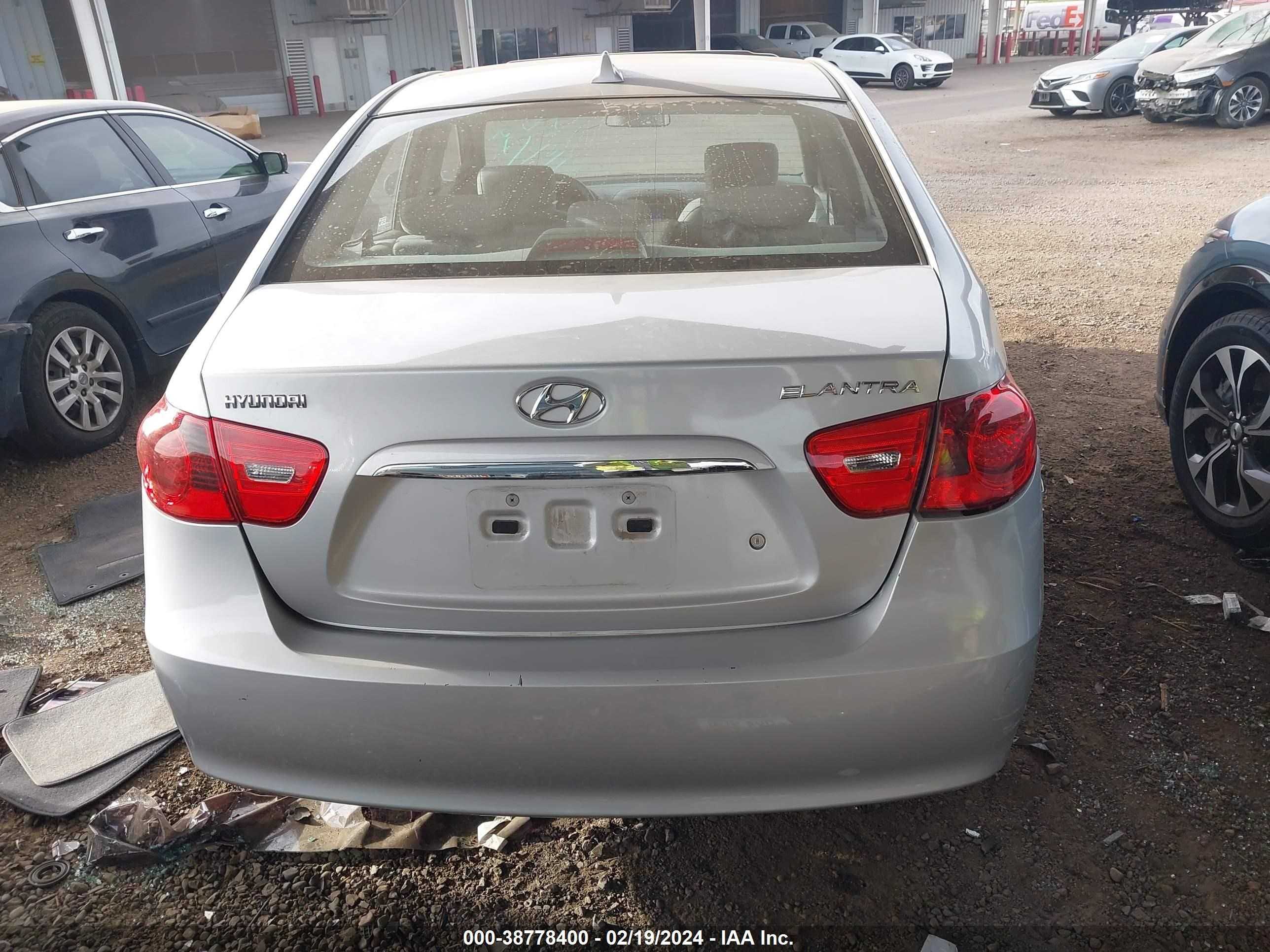 Photo 15 VIN: KMHDU46D89U821128 - HYUNDAI ELANTRA 