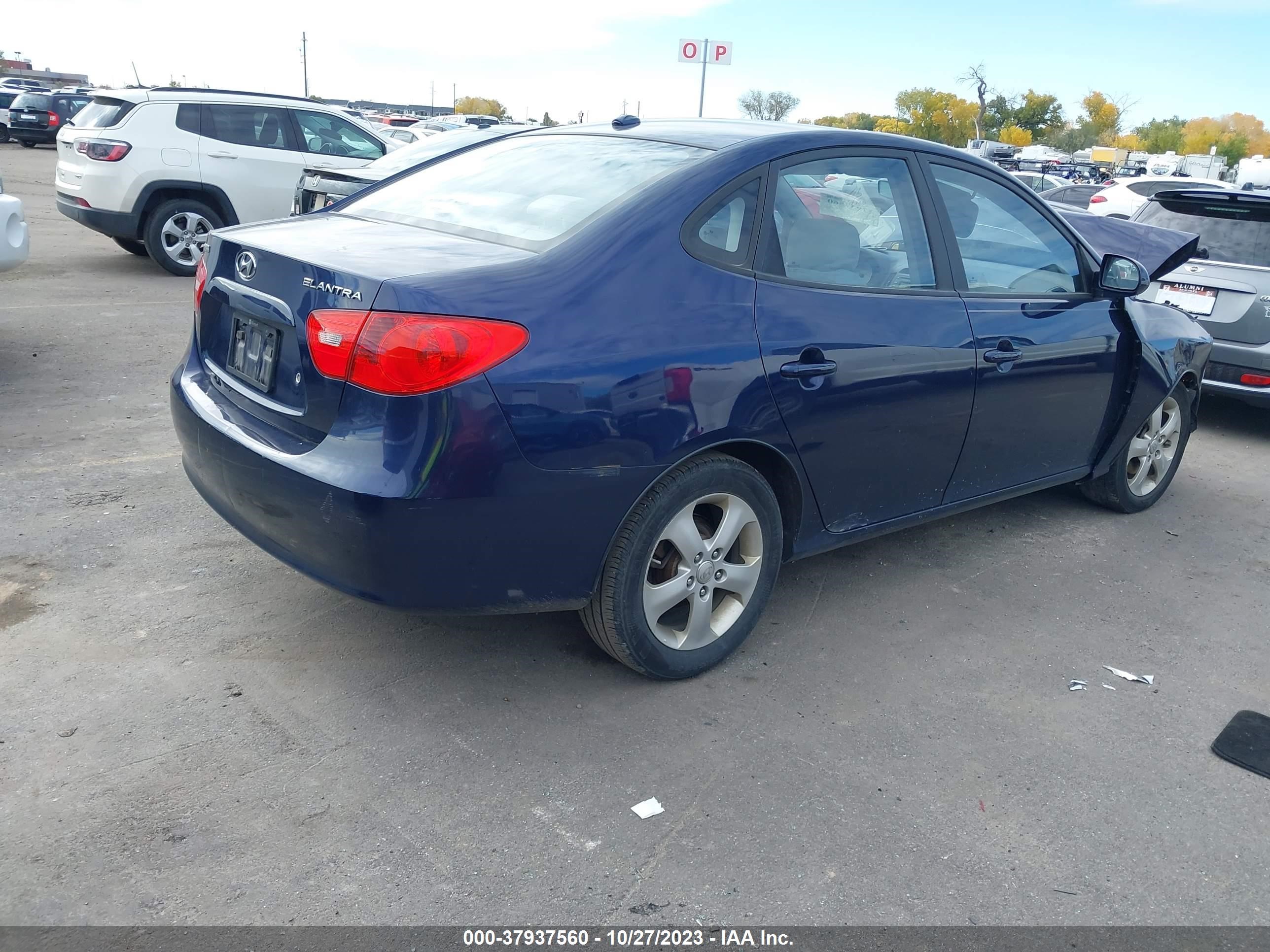 Photo 3 VIN: KMHDU46D98U554337 - HYUNDAI ELANTRA 