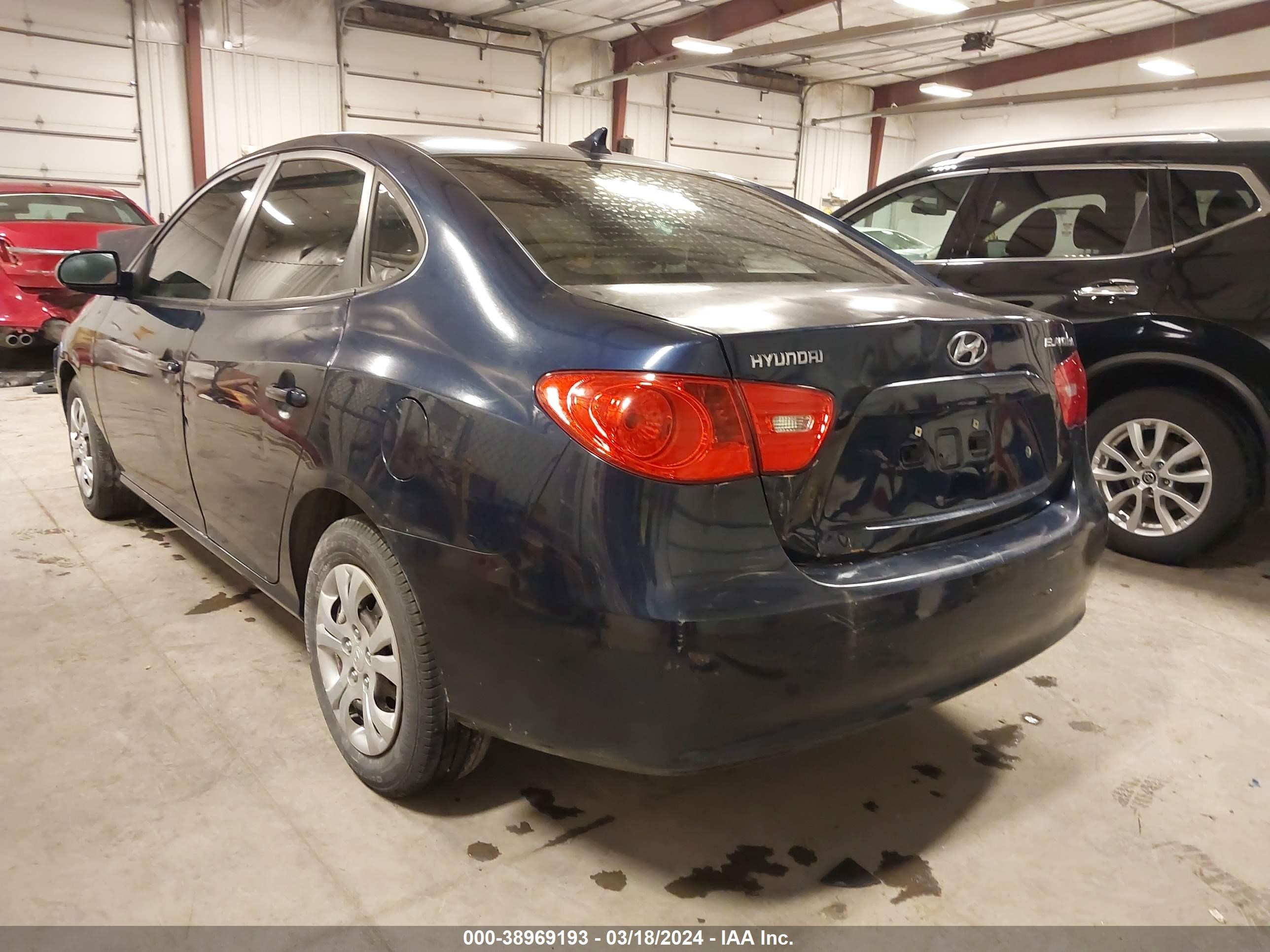 Photo 2 VIN: KMHDU46D99U768052 - HYUNDAI ELANTRA 