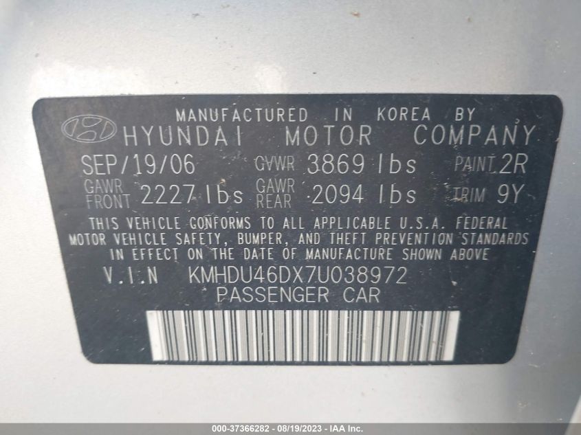 Photo 8 VIN: KMHDU46DX7U038972 - HYUNDAI ELANTRA 