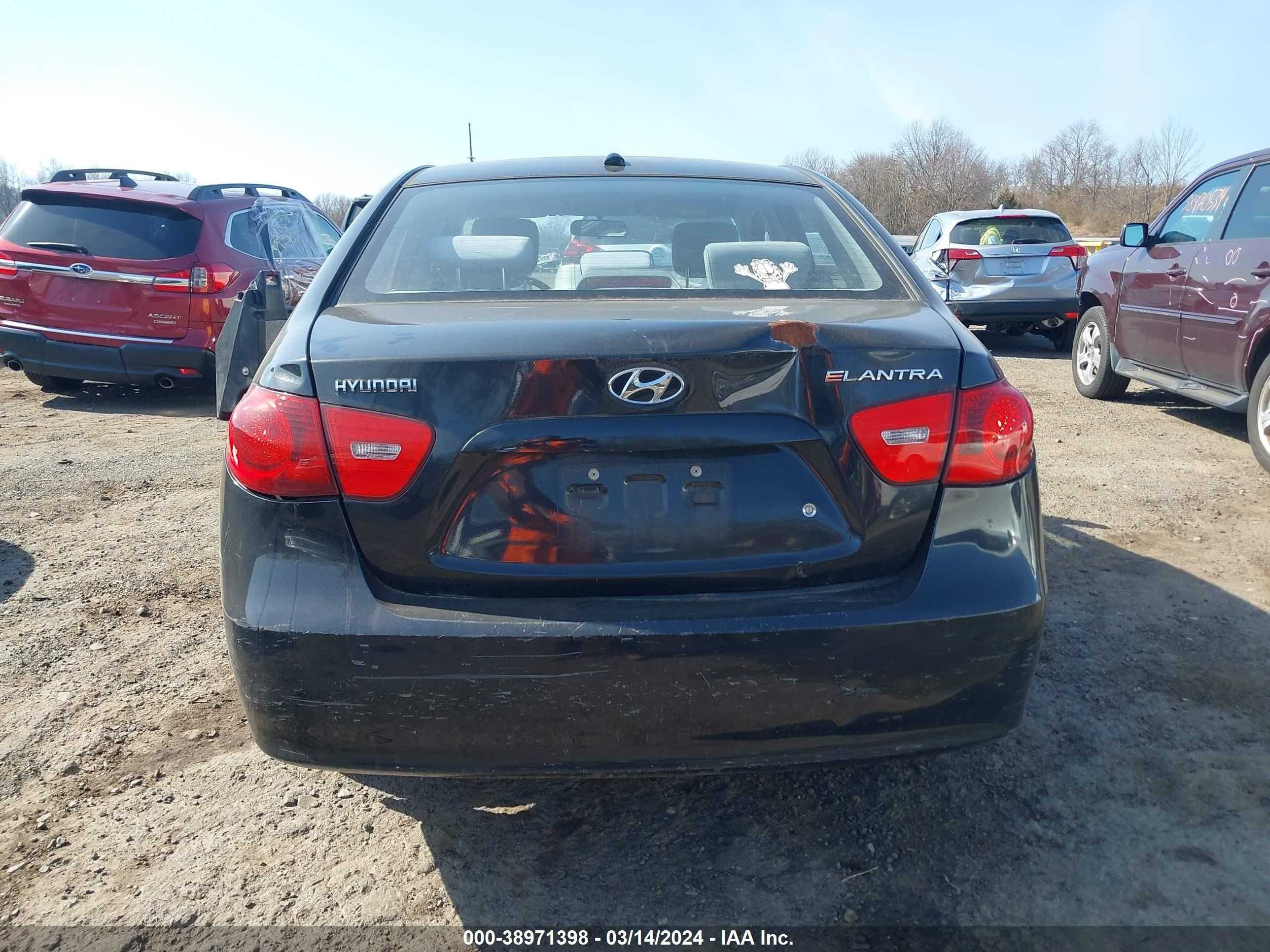 Photo 15 VIN: KMHDU46DX8U302600 - HYUNDAI ELANTRA 