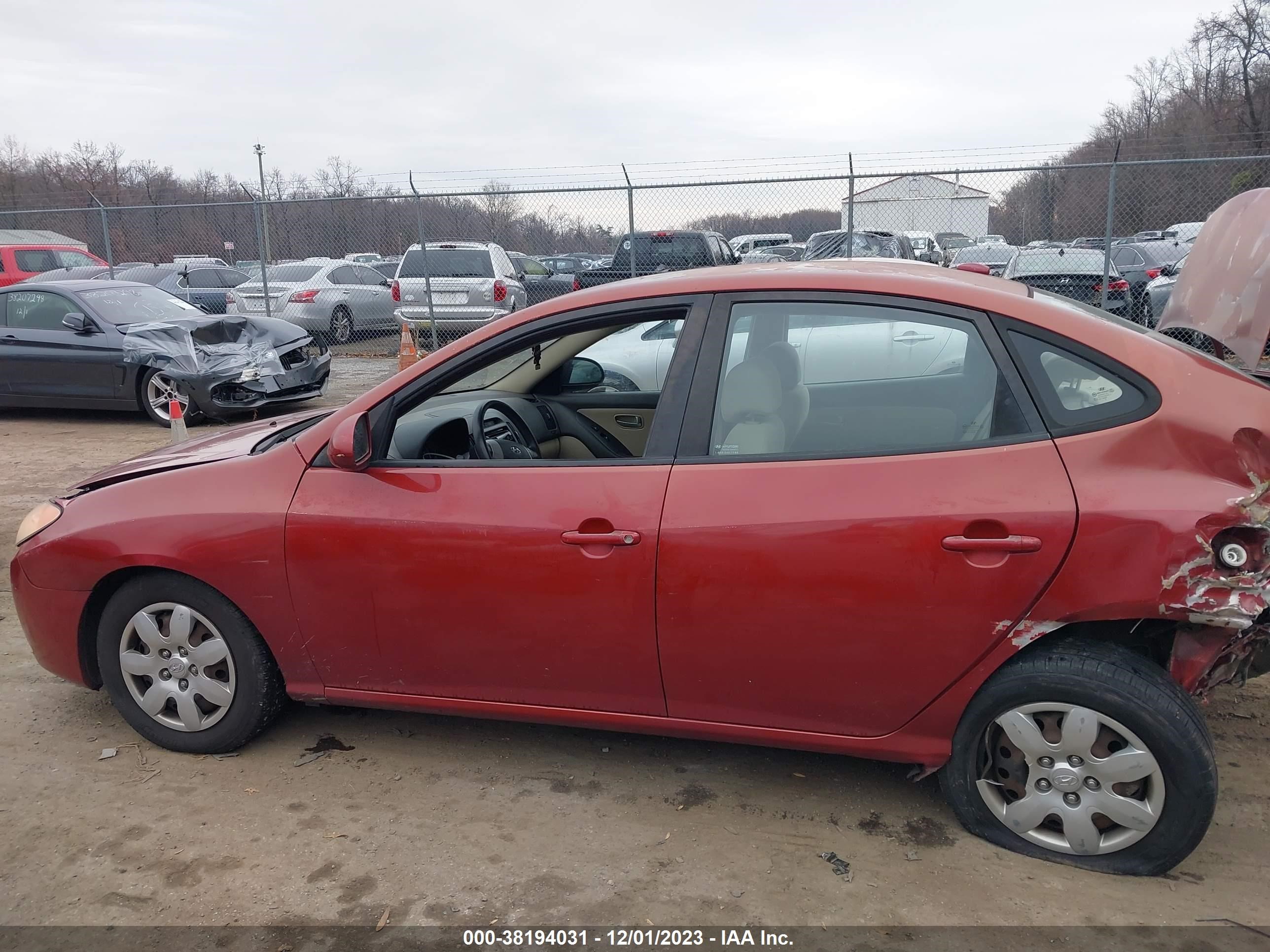 Photo 14 VIN: KMHDU46DX8U480281 - HYUNDAI ELANTRA 