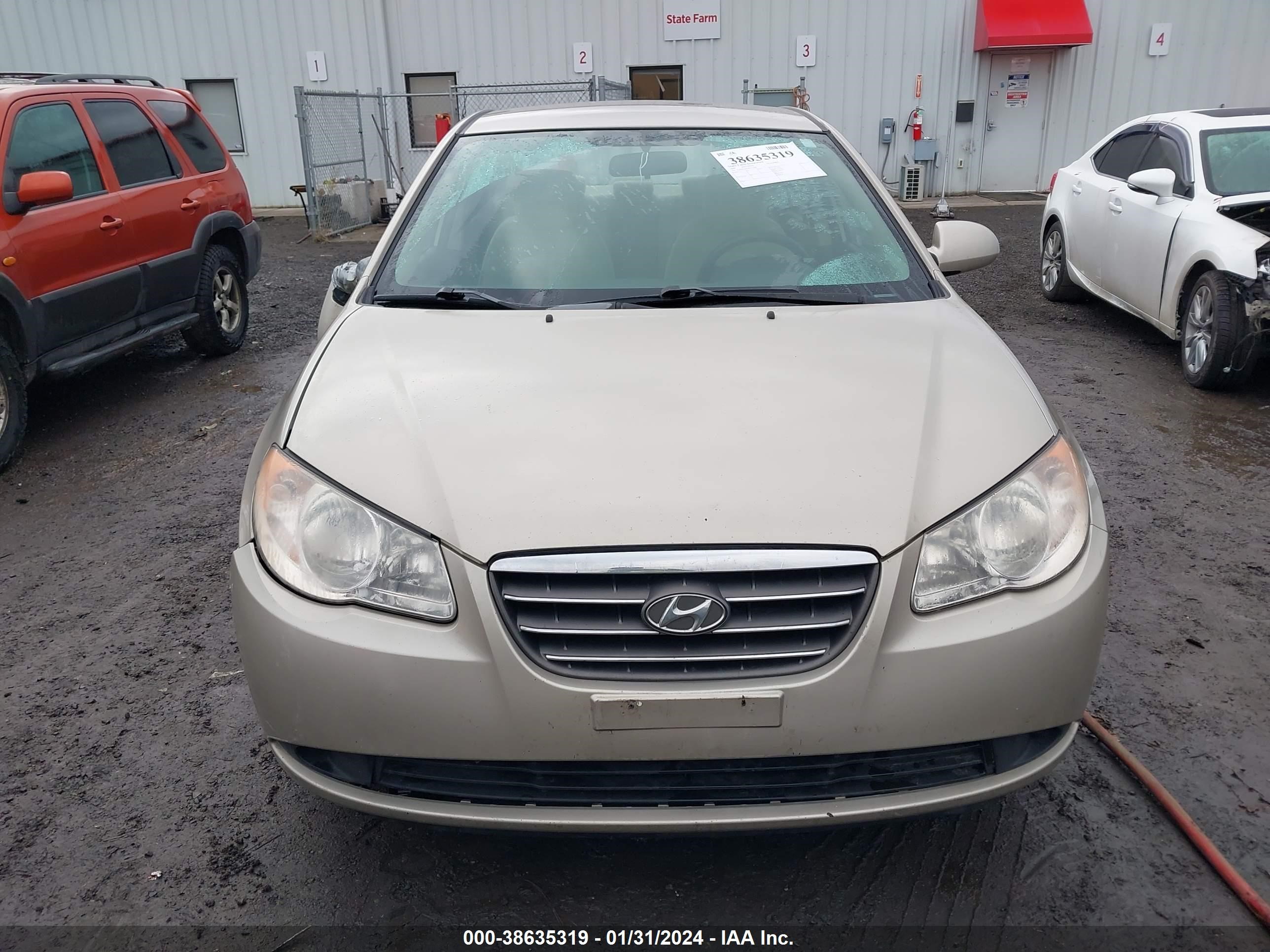 Photo 11 VIN: KMHDU46DX8U535604 - HYUNDAI ELANTRA 