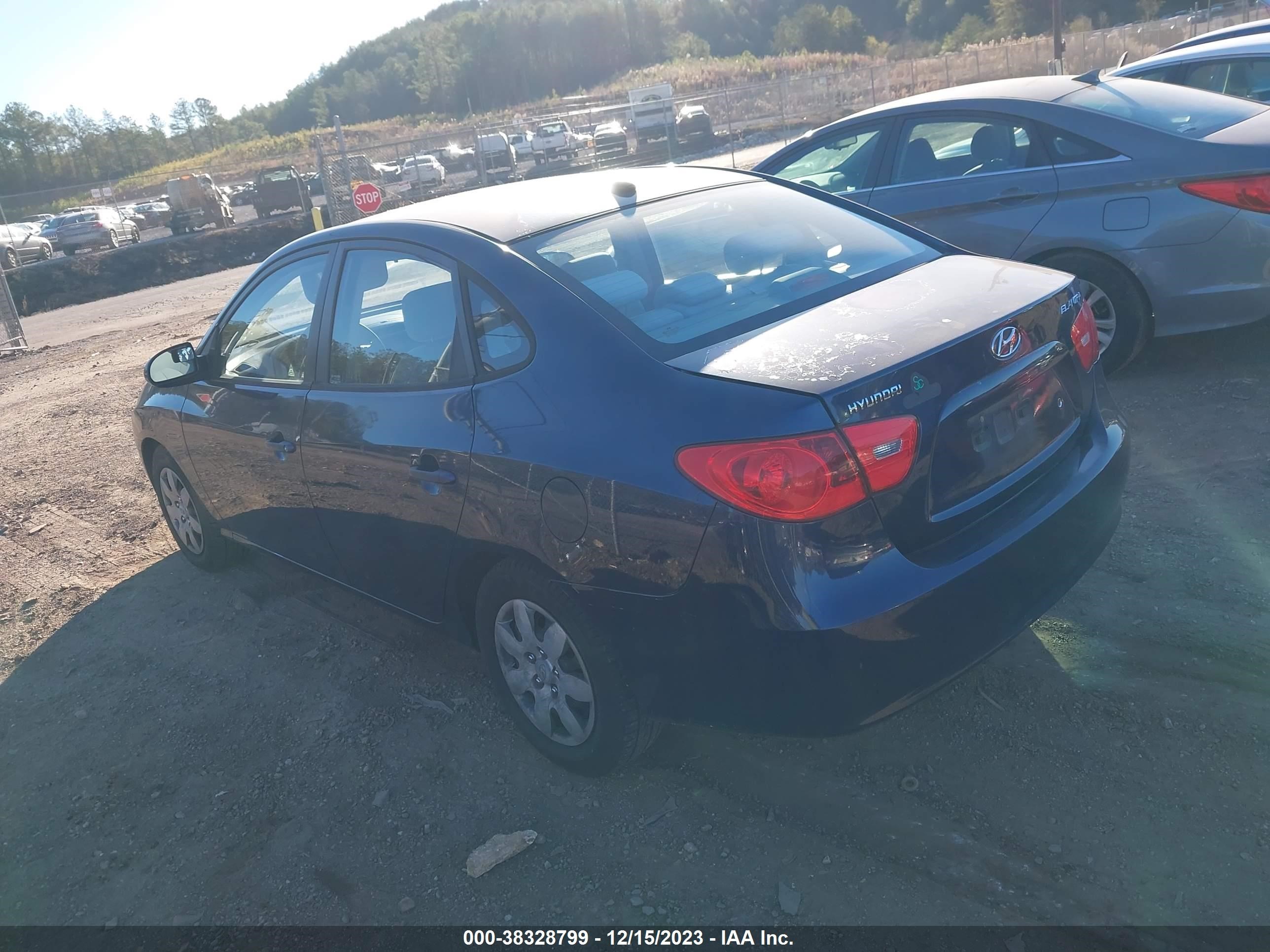 Photo 2 VIN: KMHDU46DX9U625322 - HYUNDAI ELANTRA 