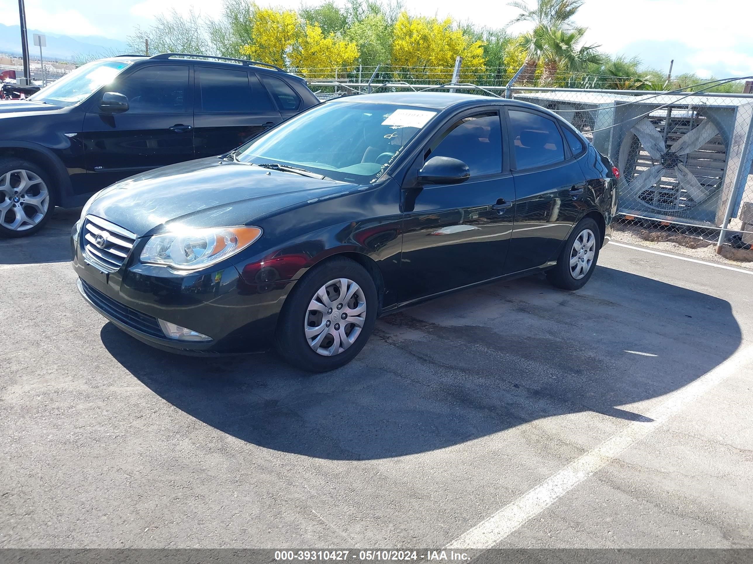 Photo 1 VIN: KMHDU46DX9U709009 - HYUNDAI ELANTRA 