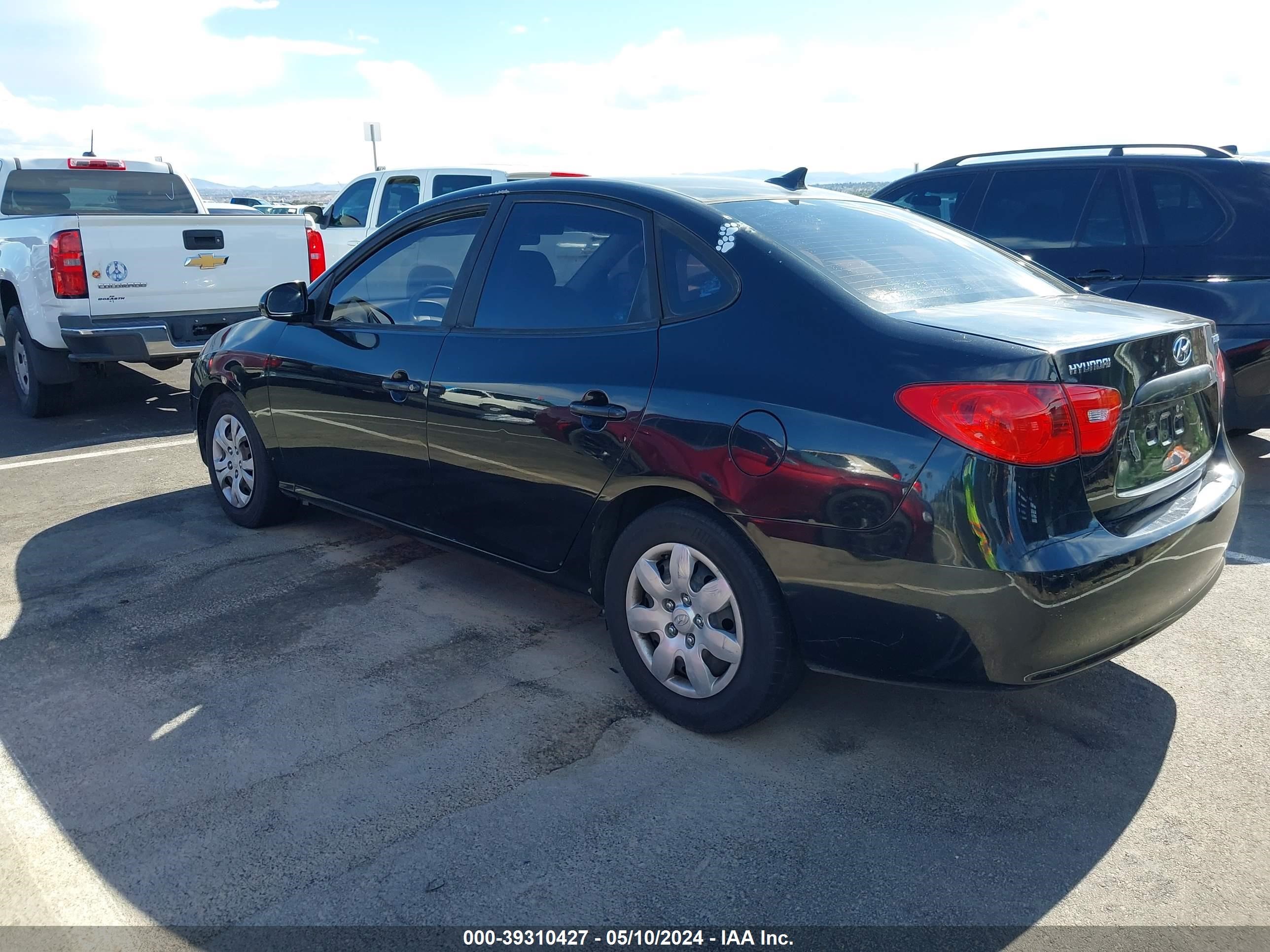 Photo 2 VIN: KMHDU46DX9U709009 - HYUNDAI ELANTRA 