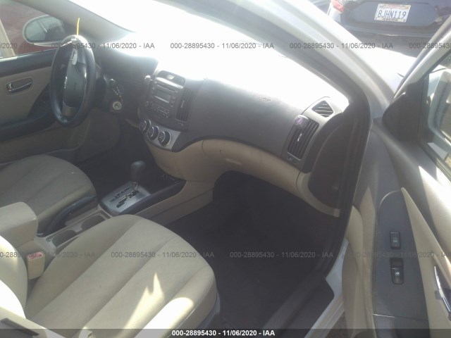 Photo 4 VIN: KMHDU4AD0AU118800 - HYUNDAI ELANTRA 