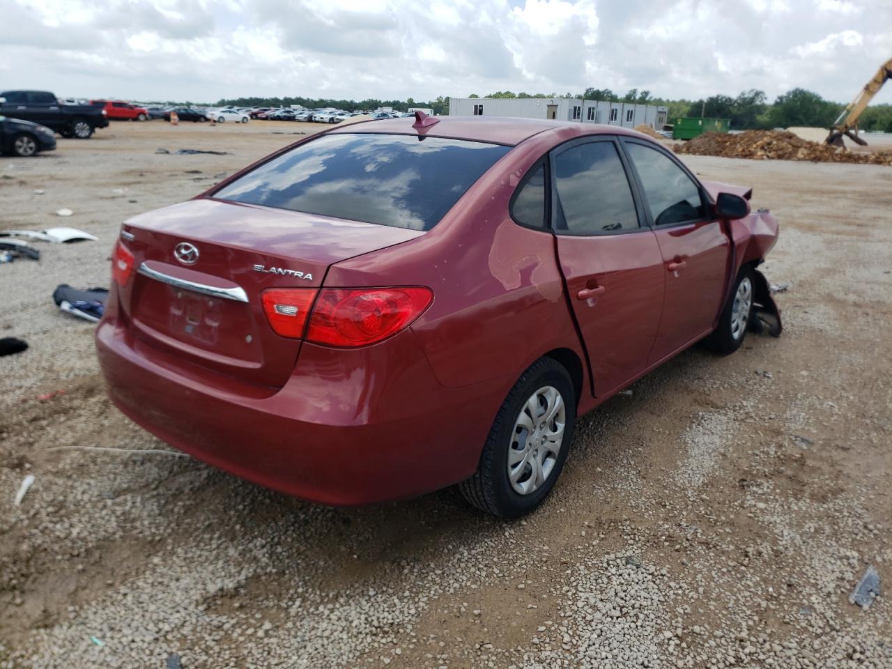 Photo 2 VIN: KMHDU4AD0AU136844 - HYUNDAI ELANTRA 