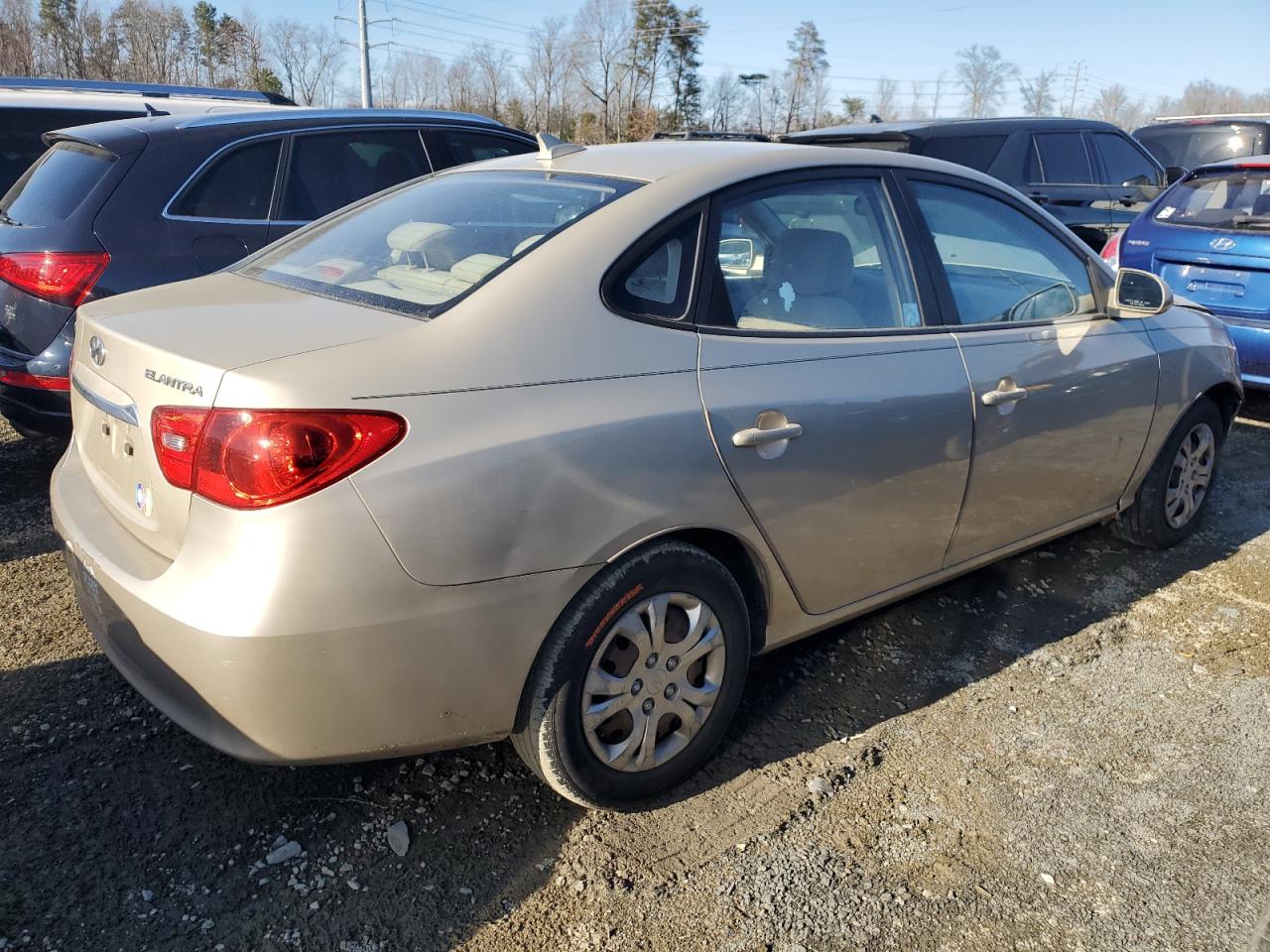 Photo 2 VIN: KMHDU4AD0AU145625 - HYUNDAI ELANTRA 