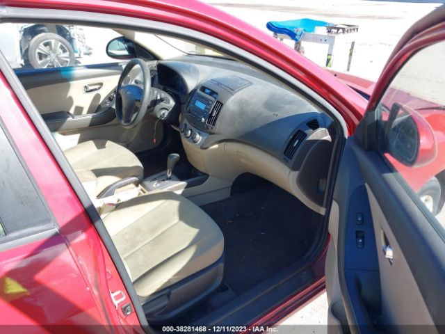 Photo 4 VIN: KMHDU4AD0AU176096 - HYUNDAI ELANTRA 