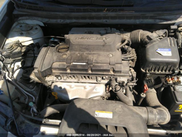 Photo 9 VIN: KMHDU4AD0AU187275 - HYUNDAI ELANTRA 