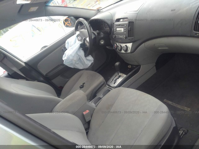 Photo 4 VIN: KMHDU4AD0AU863658 - HYUNDAI ELANTRA 