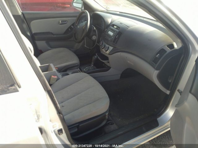 Photo 4 VIN: KMHDU4AD0AU990412 - HYUNDAI ELANTRA 