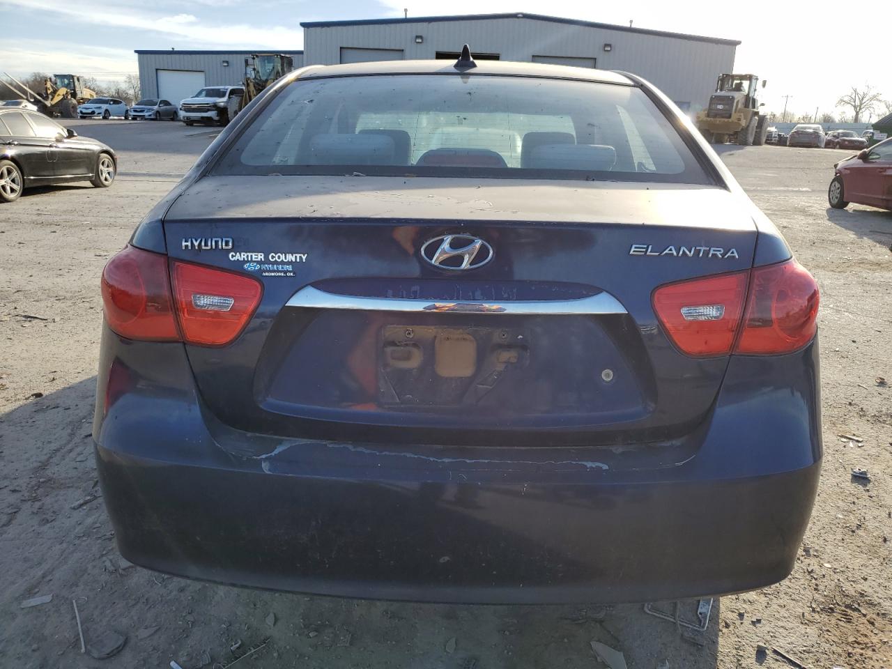 Photo 5 VIN: KMHDU4AD1AU063323 - HYUNDAI ELANTRA 