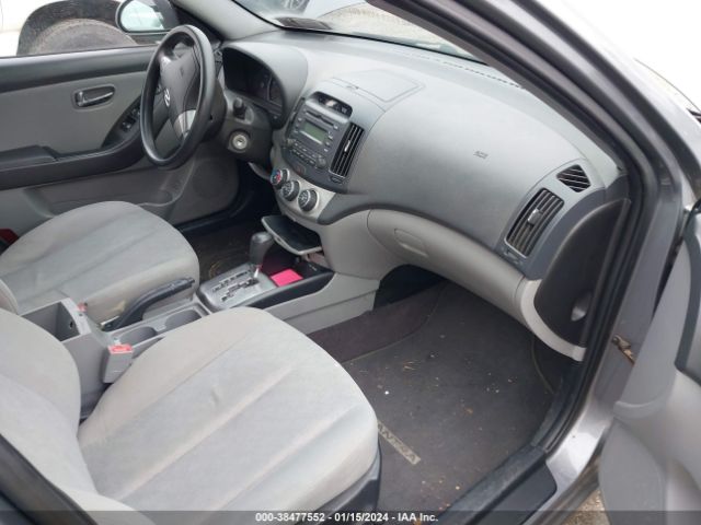 Photo 4 VIN: KMHDU4AD1AU081045 - HYUNDAI ELANTRA 