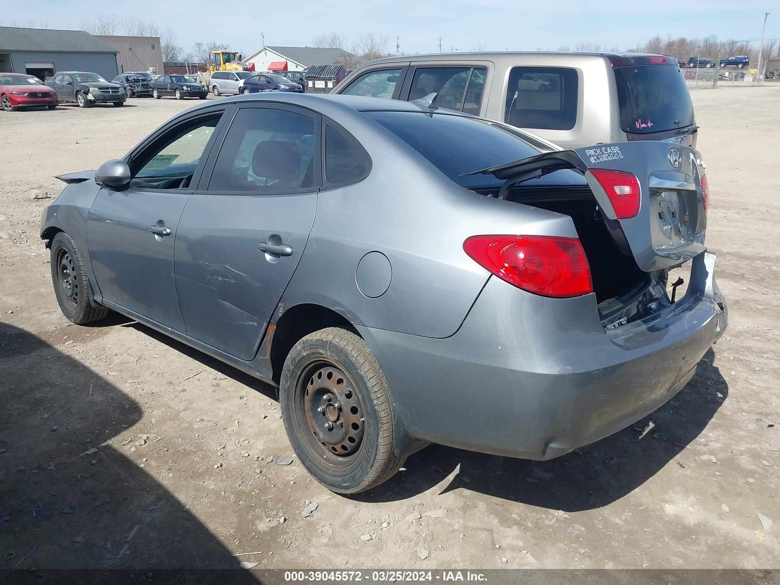 Photo 2 VIN: KMHDU4AD1AU086729 - HYUNDAI ELANTRA 