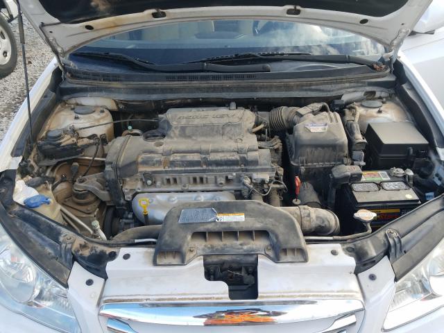 Photo 6 VIN: KMHDU4AD1AU167231 - HYUNDAI ELANTRA 