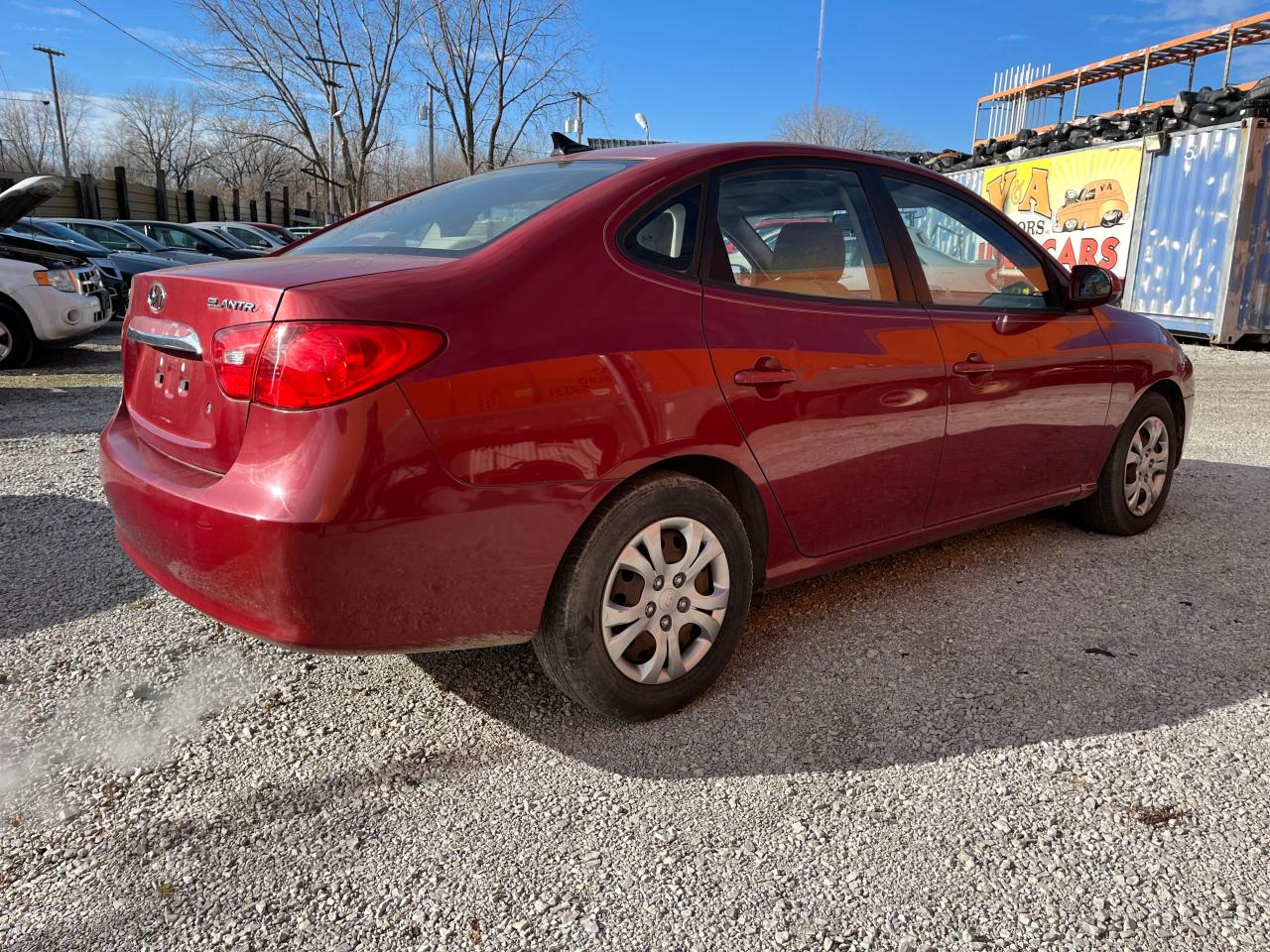 Photo 3 VIN: KMHDU4AD1AU172820 - HYUNDAI ELANTRA 