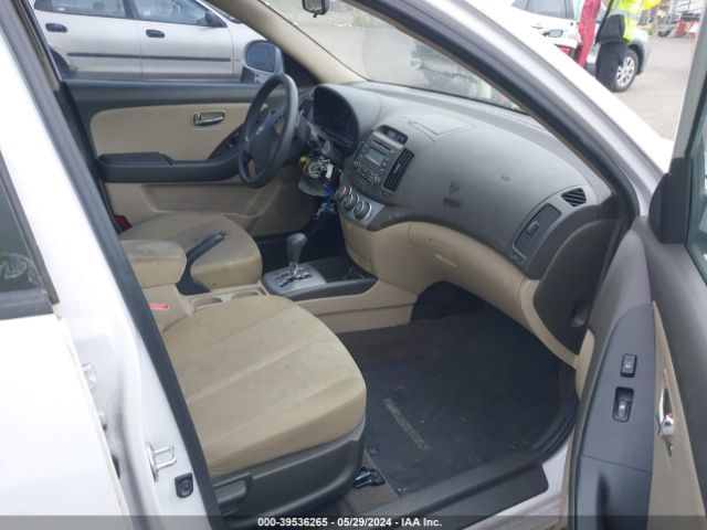 Photo 4 VIN: KMHDU4AD1AU835383 - HYUNDAI ELANTRA 