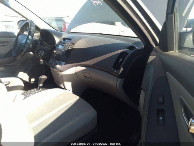 Photo 4 VIN: KMHDU4AD1AU839935 - HYUNDAI ELANTRA 