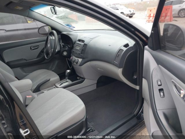 Photo 4 VIN: KMHDU4AD1AU855746 - HYUNDAI ELANTRA 