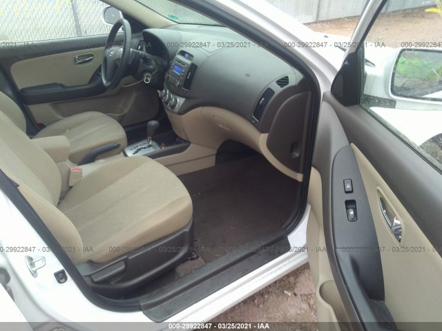 Photo 4 VIN: KMHDU4AD1AU889282 - HYUNDAI ELANTRA 