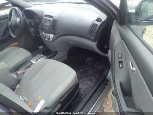 Photo 4 VIN: KMHDU4AD1AU907067 - HYUNDAI ELANTRA 