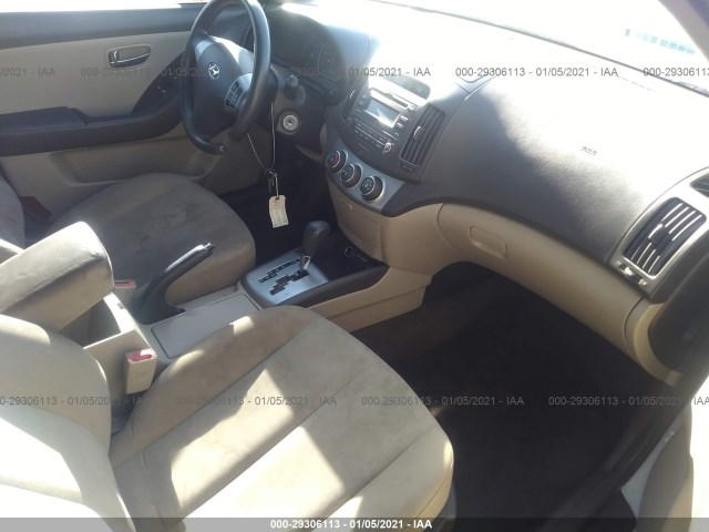 Photo 4 VIN: KMHDU4AD1AU936908 - HYUNDAI ELANTRA 