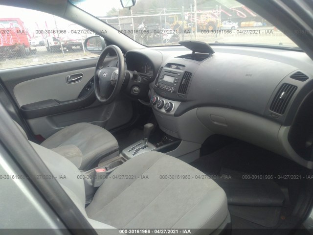 Photo 4 VIN: KMHDU4AD1AU956379 - HYUNDAI ELANTRA 