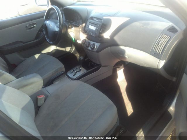 Photo 4 VIN: KMHDU4AD1AU991665 - HYUNDAI ELANTRA 