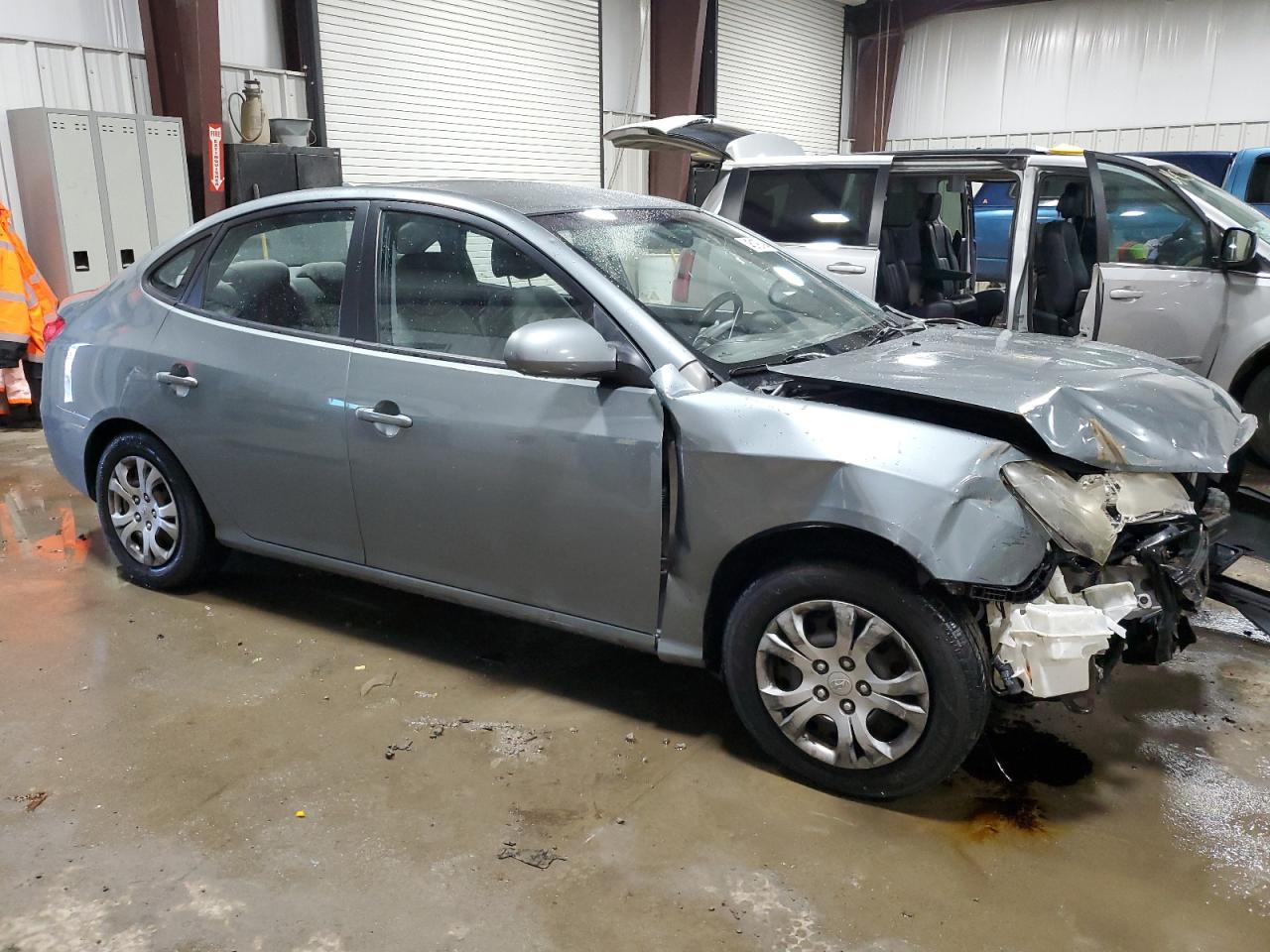 Photo 3 VIN: KMHDU4AD2AU925299 - HYUNDAI ELANTRA 